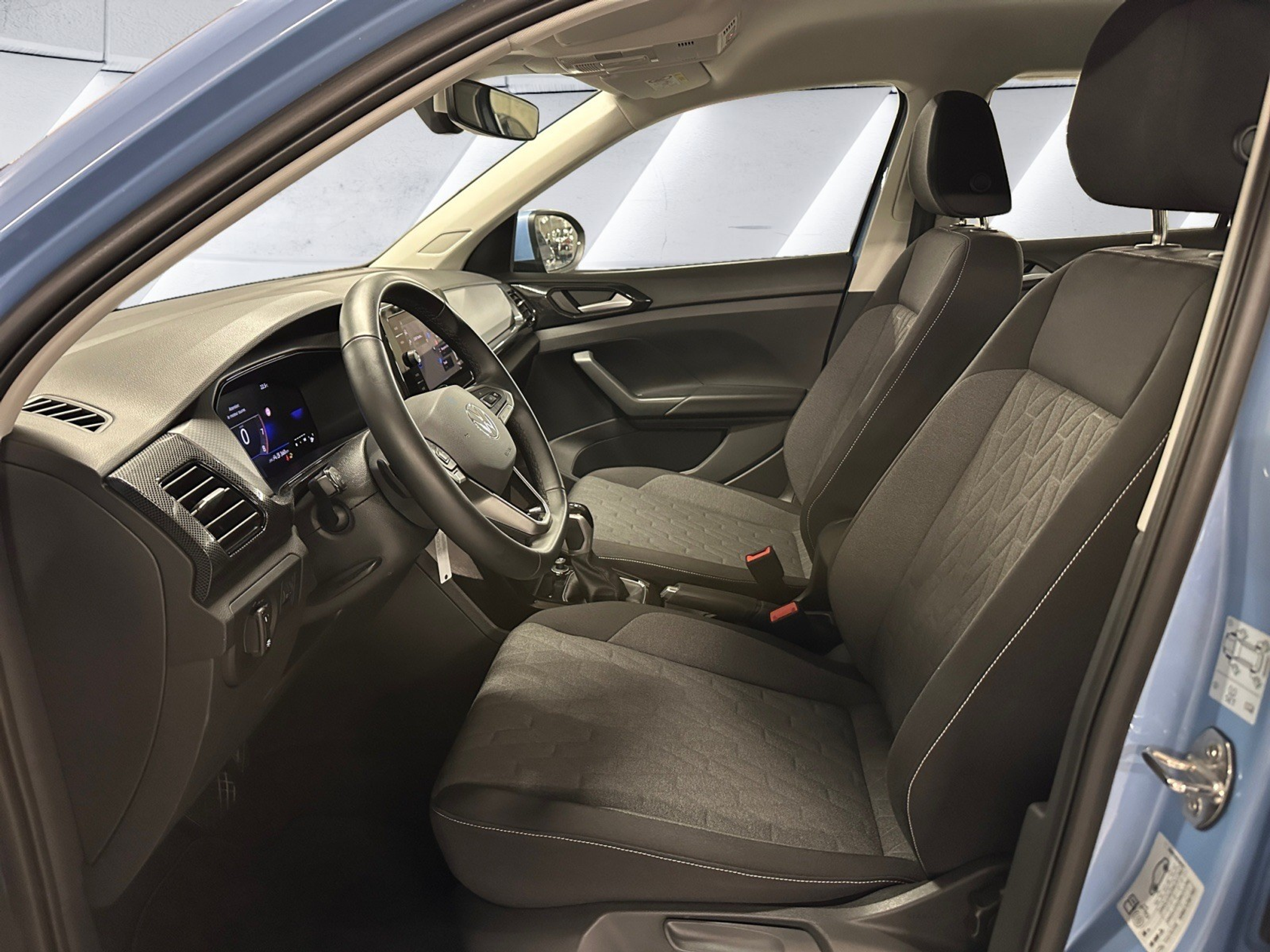 listing desktop thumbnail image 12