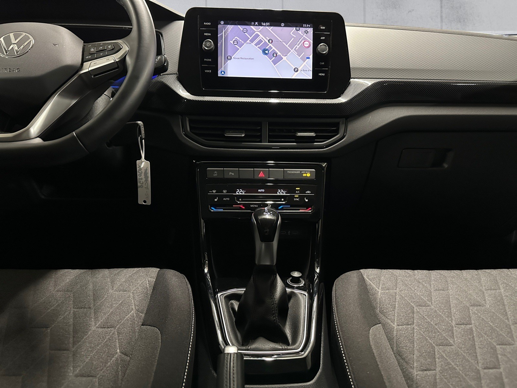 listing desktop thumbnail image 11