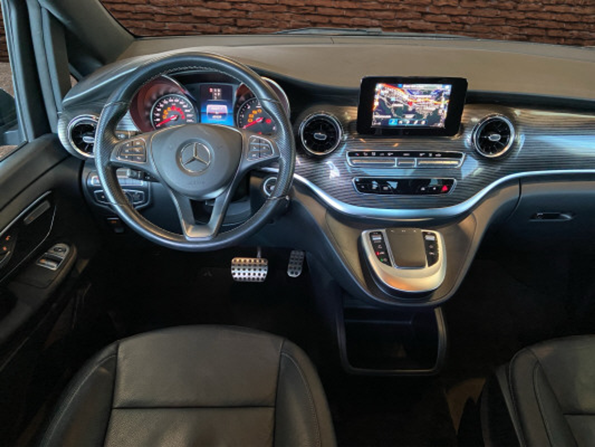 listing desktop thumbnail image 9