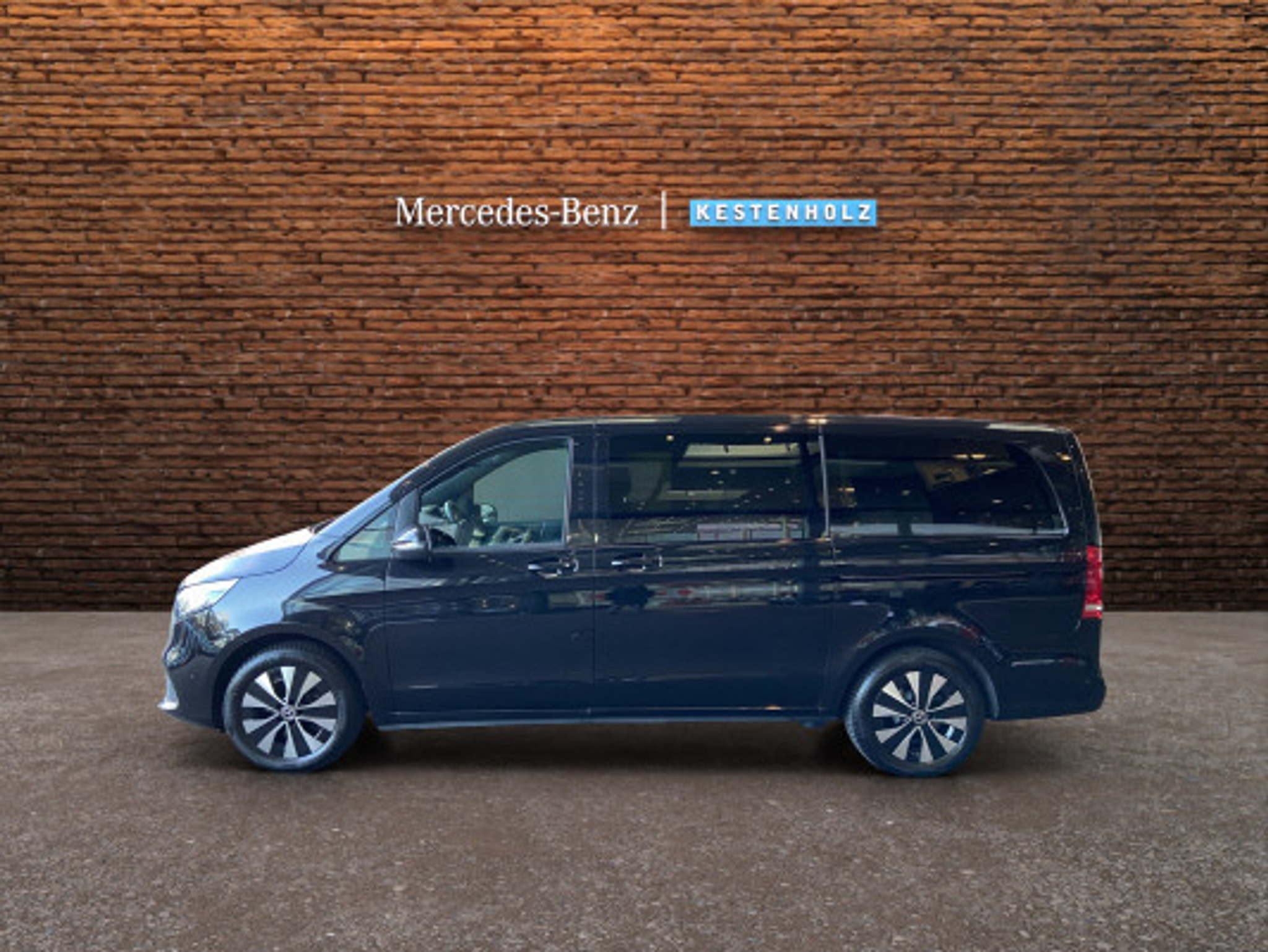 listing desktop thumbnail image 3