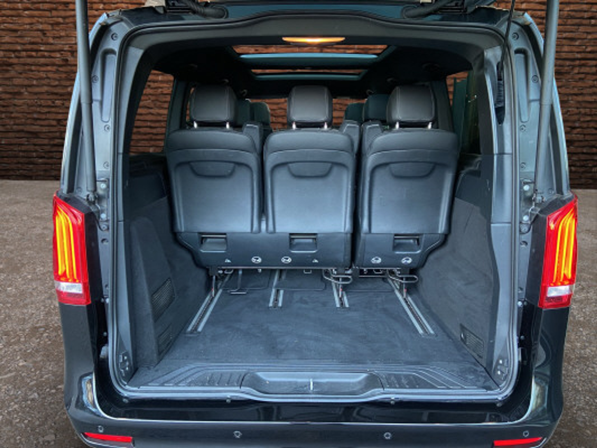 listing desktop thumbnail image 6