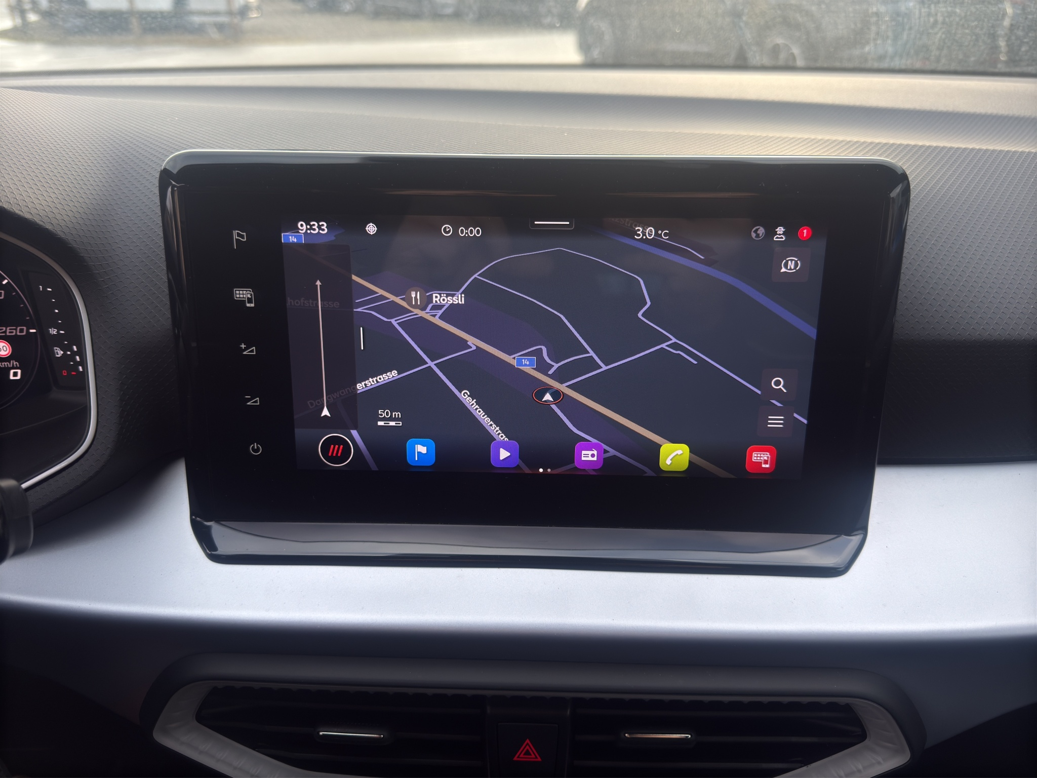 listing desktop thumbnail image 25