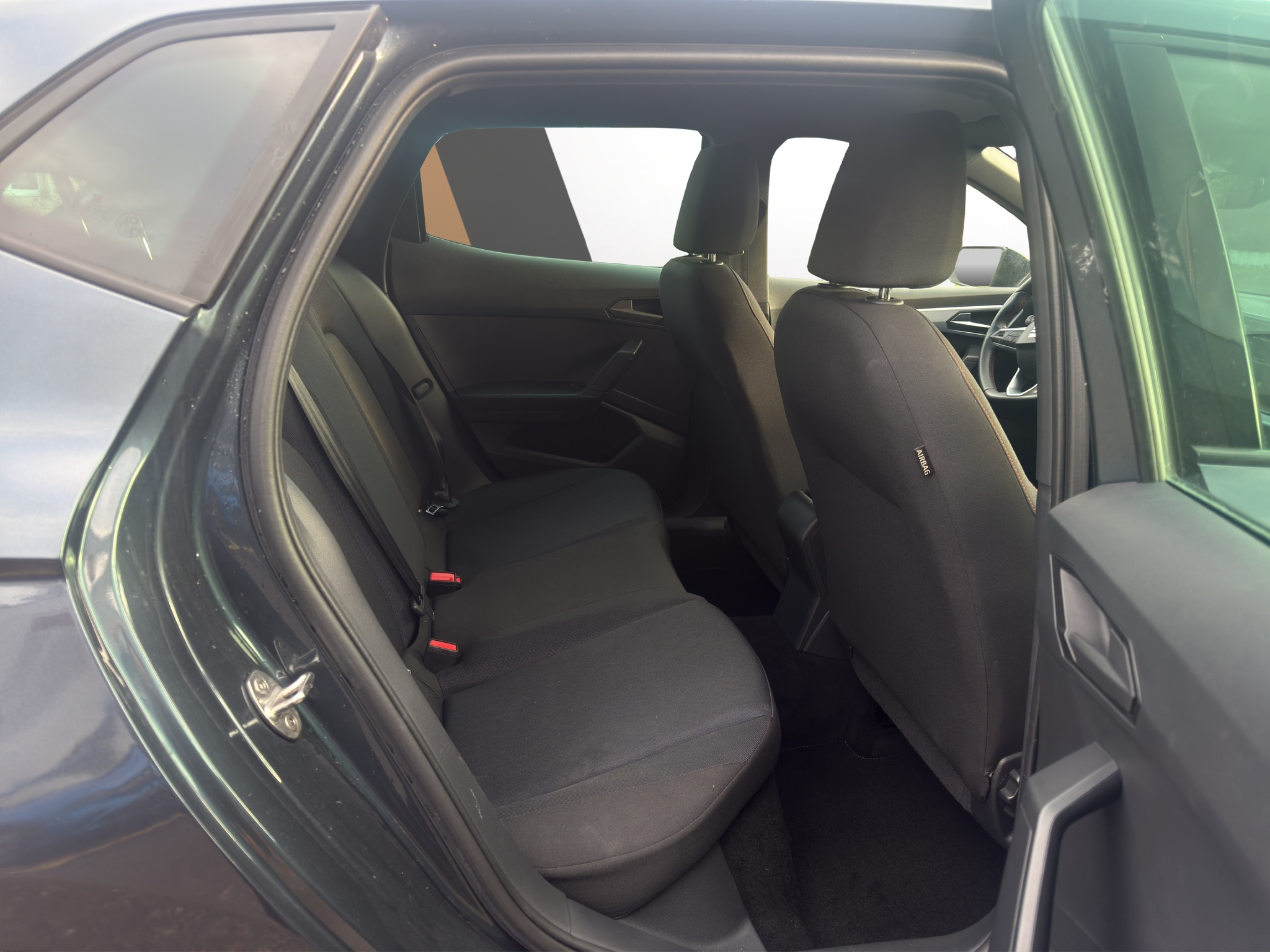 listing desktop thumbnail image 11