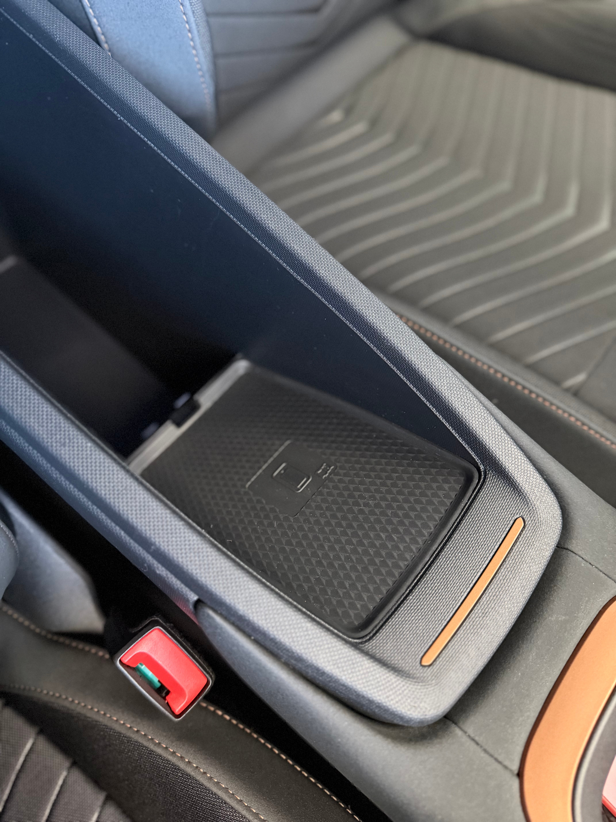 listing desktop thumbnail image 17