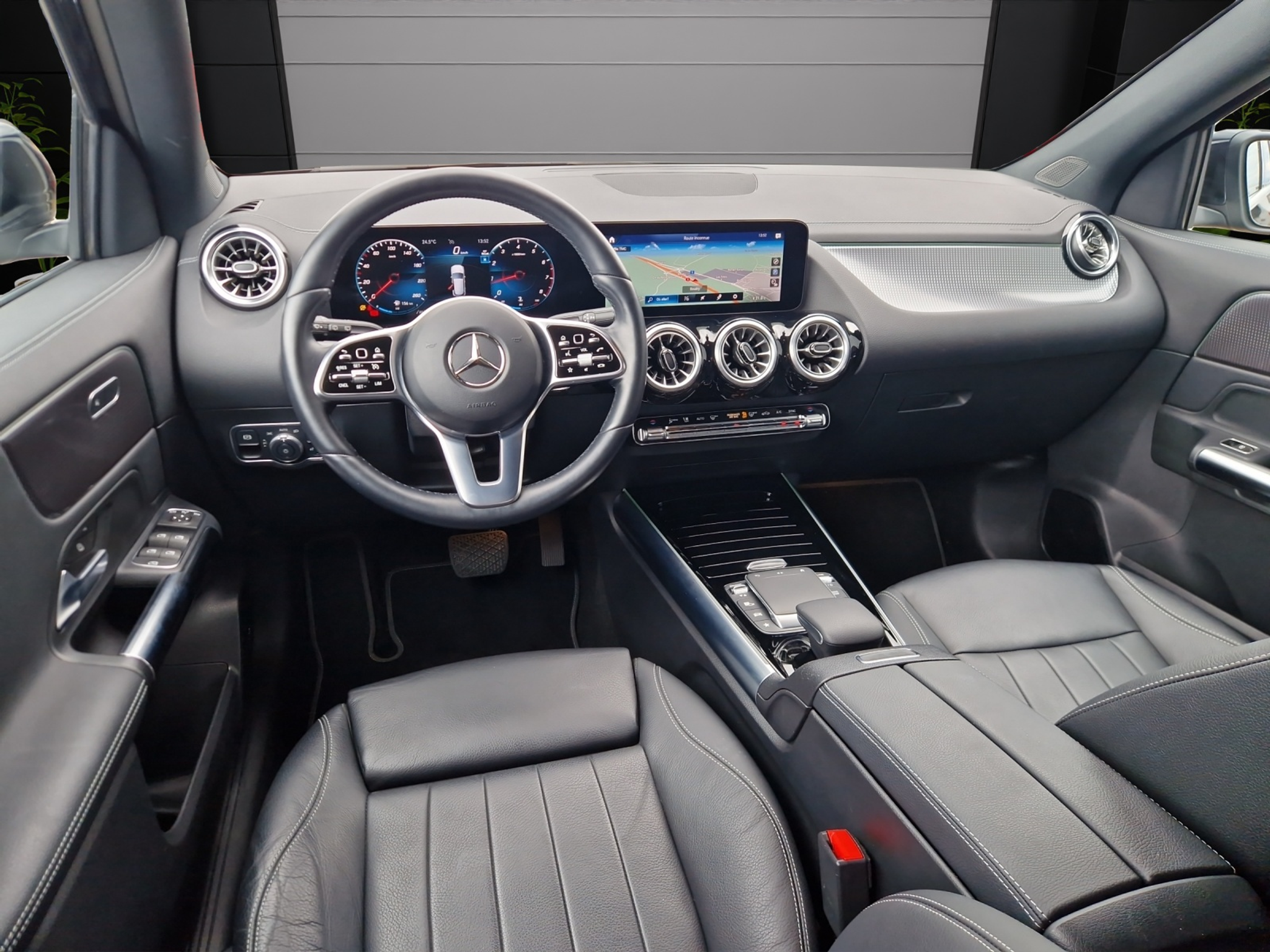 listing desktop thumbnail image 7