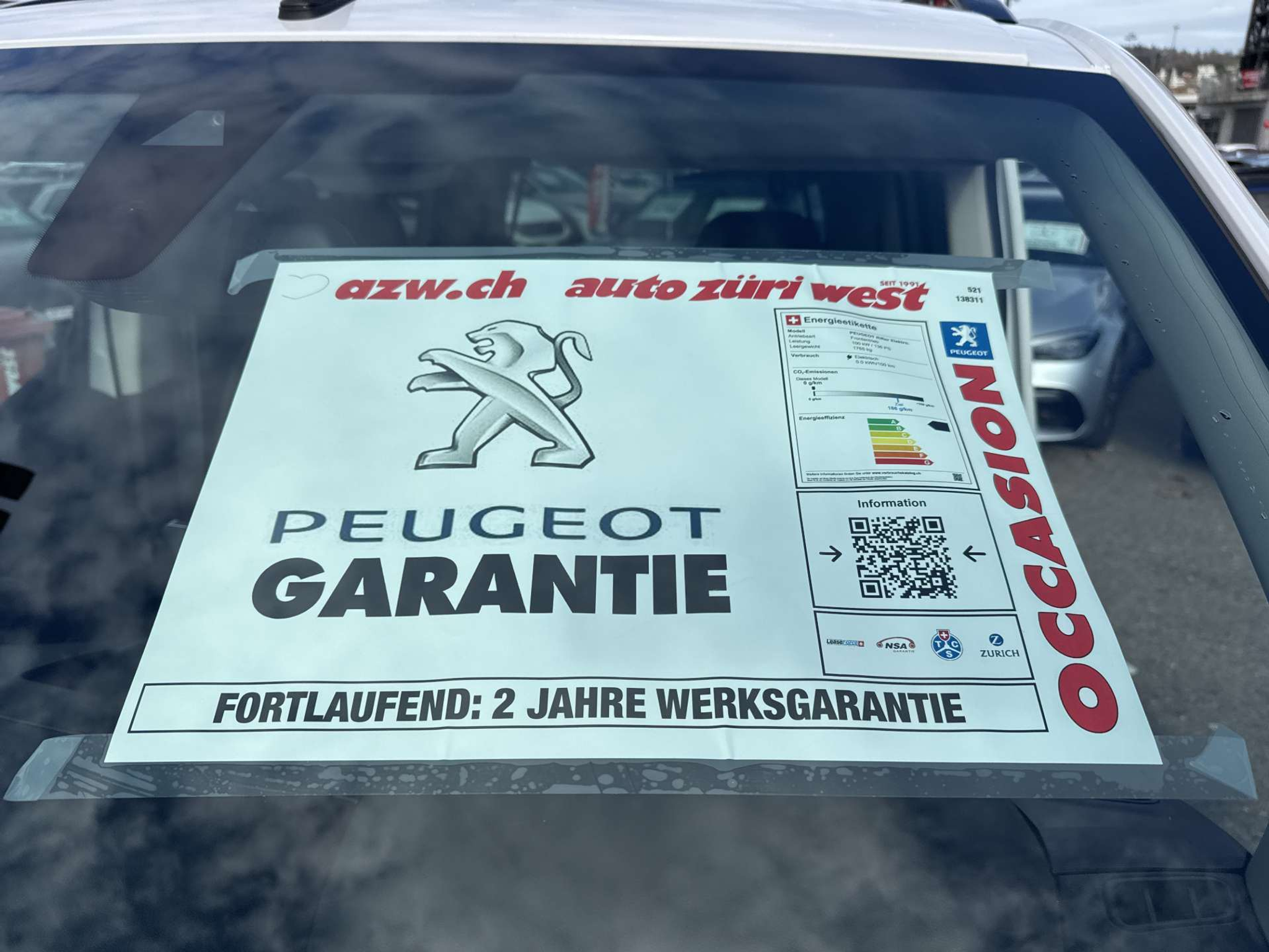 listing desktop thumbnail image 3