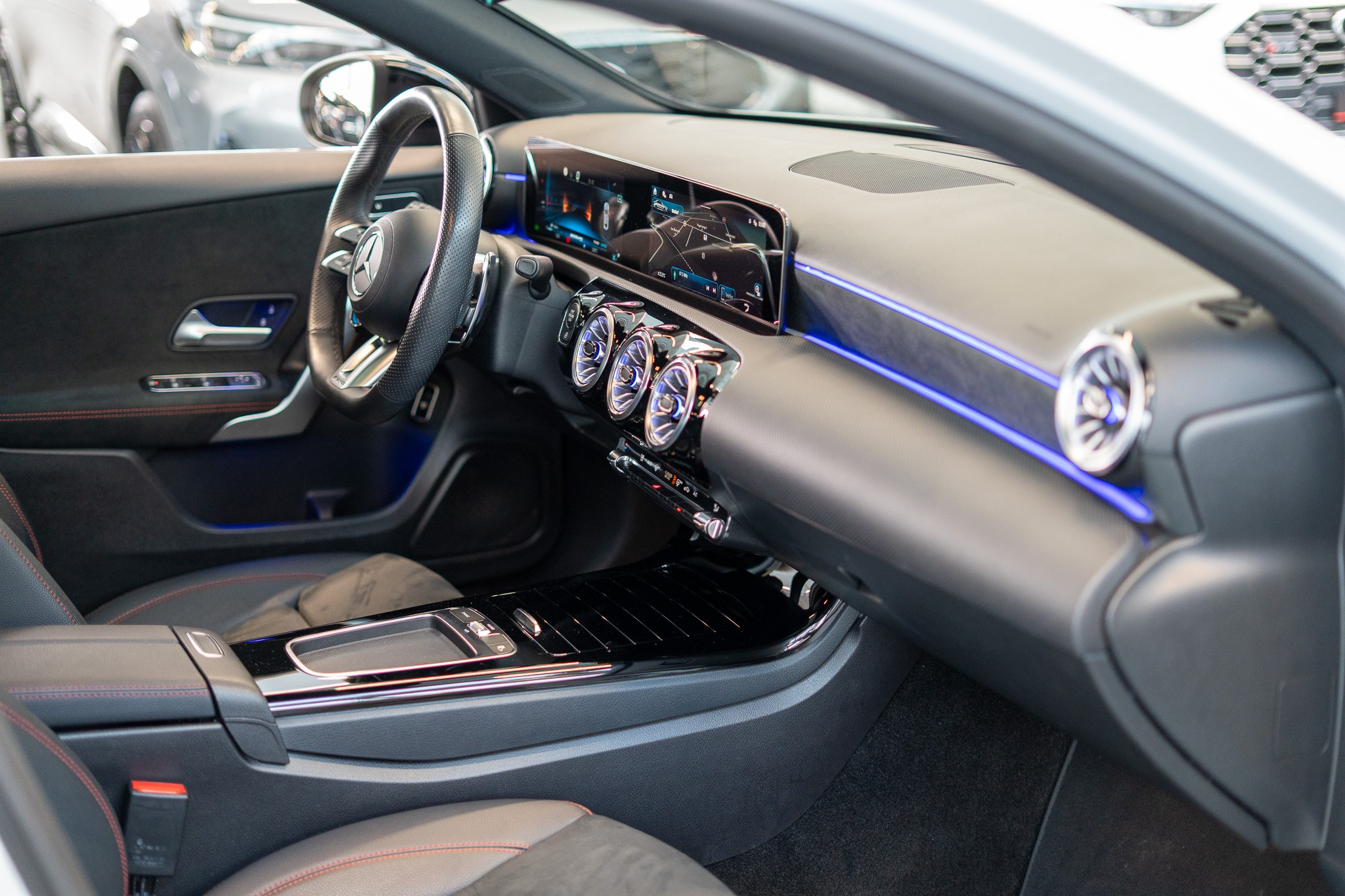 listing desktop thumbnail image 15