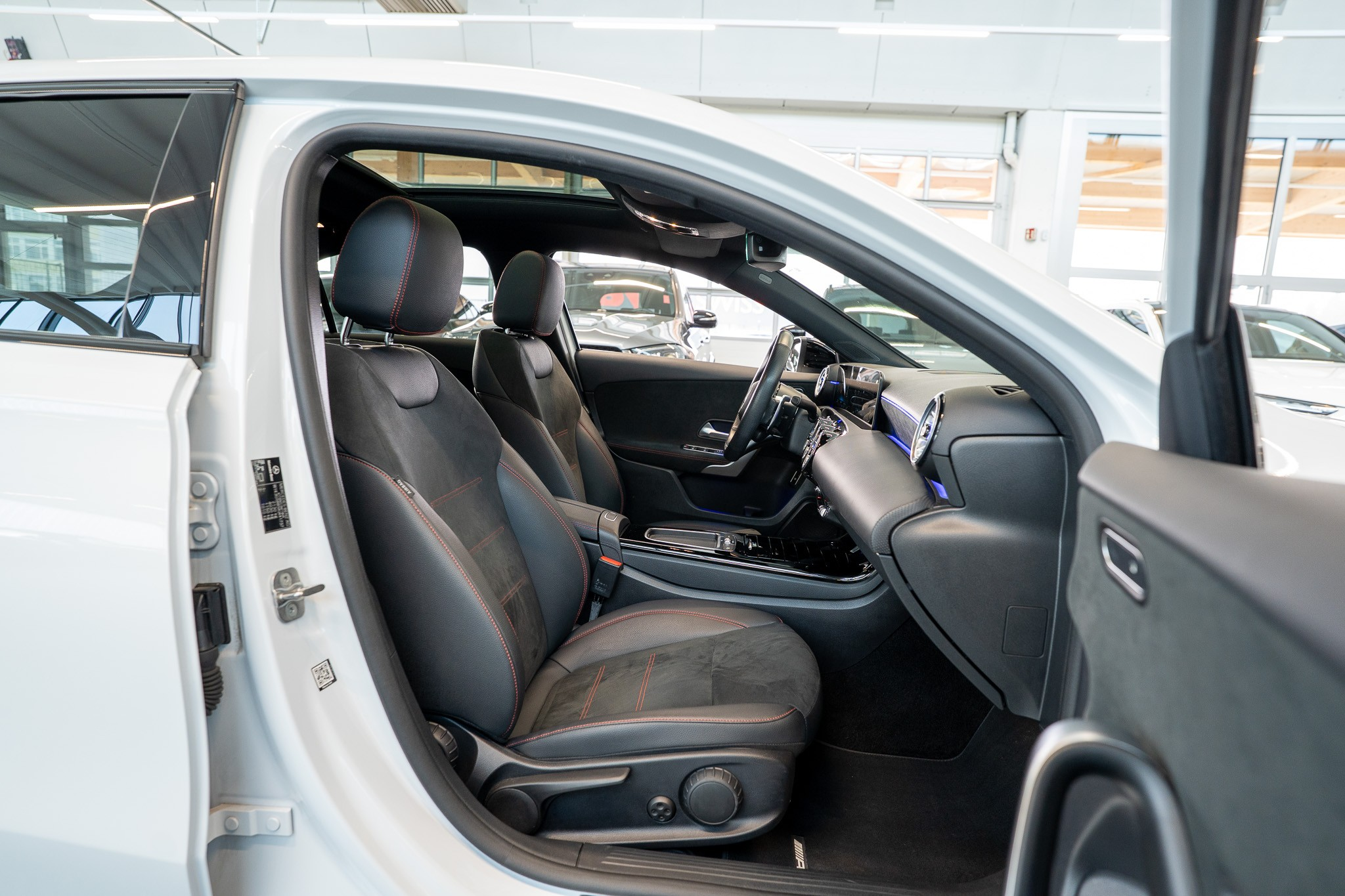 listing desktop thumbnail image 14