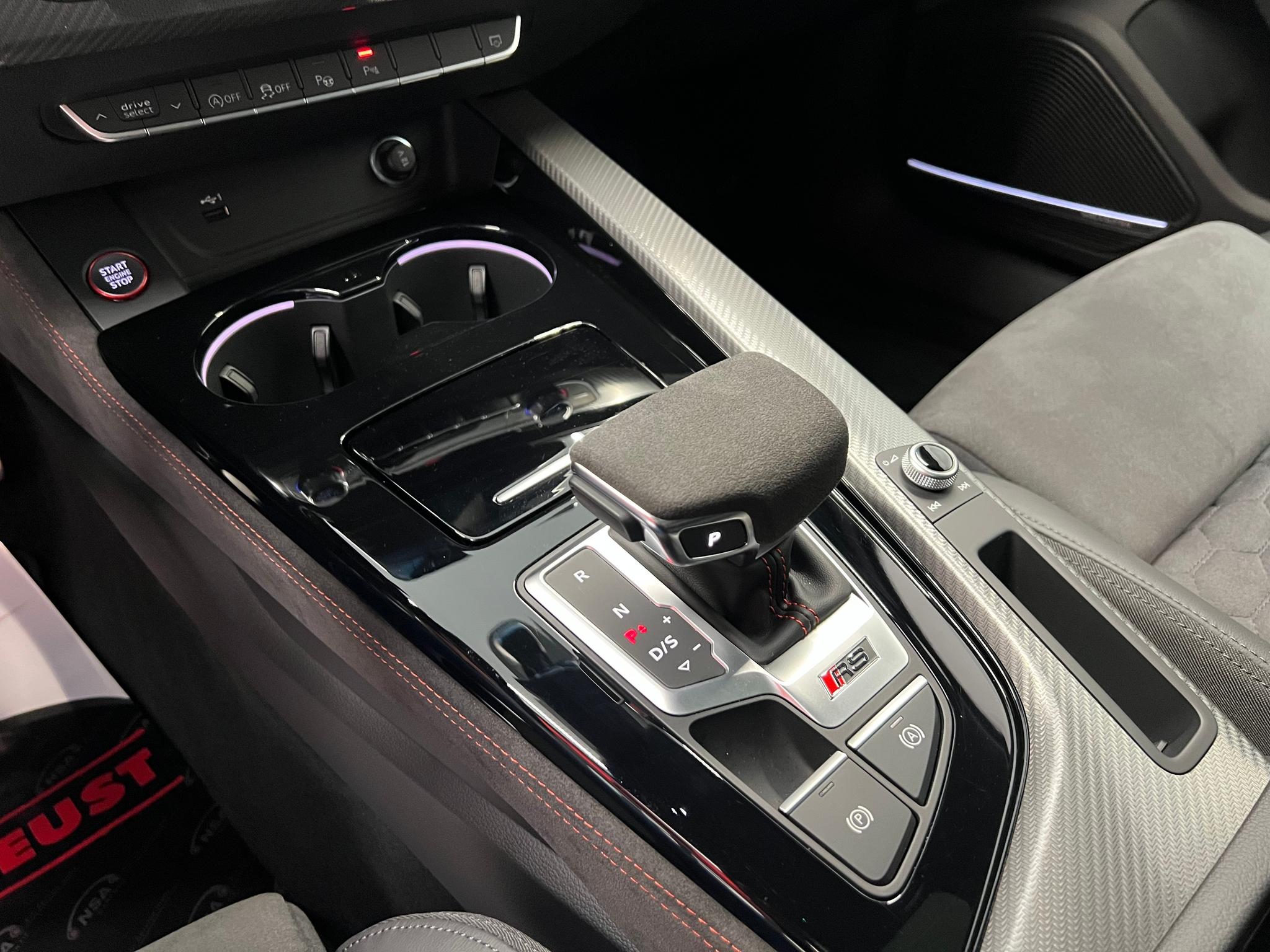 listing desktop thumbnail image 25