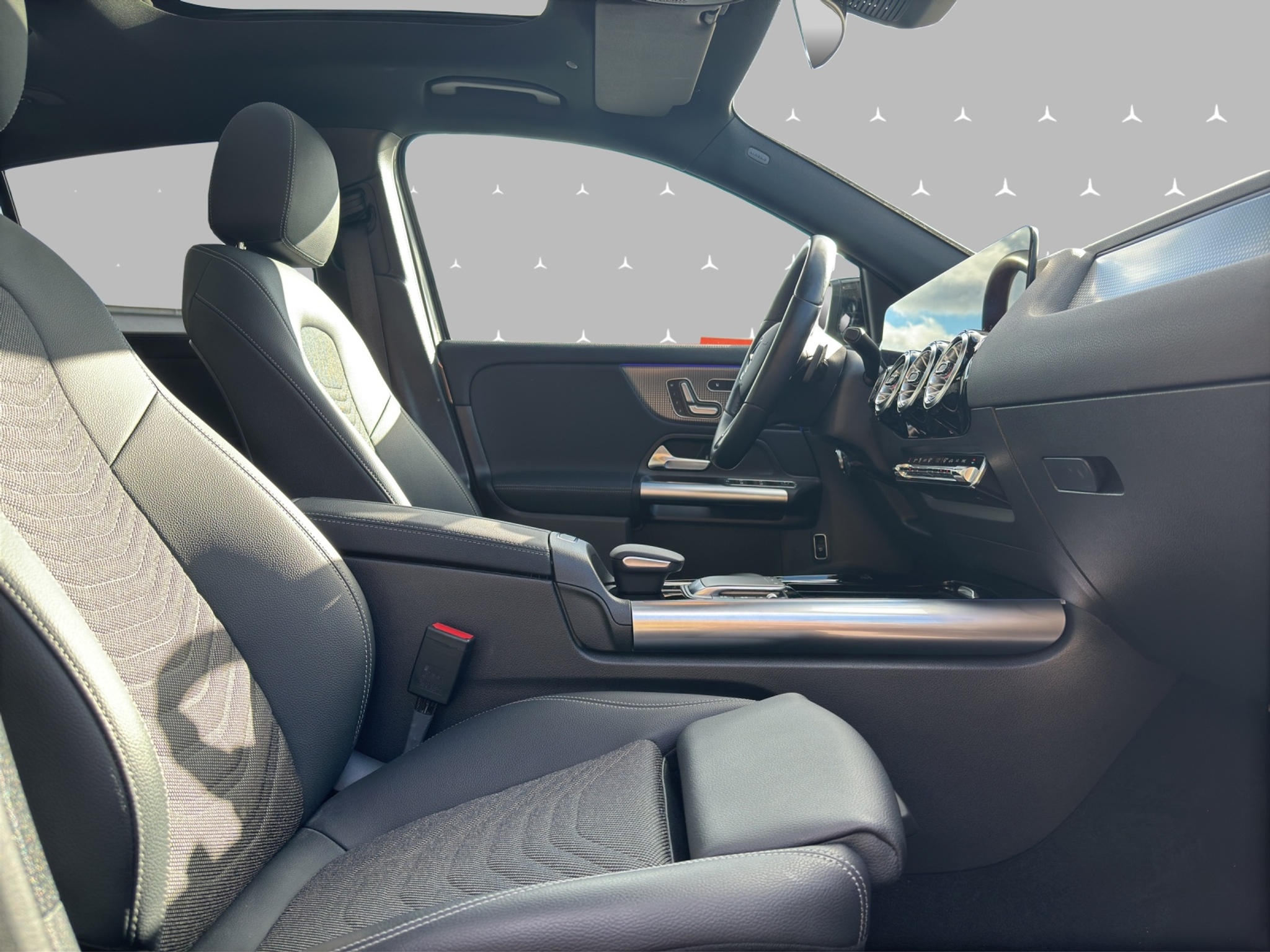 listing desktop thumbnail image 11