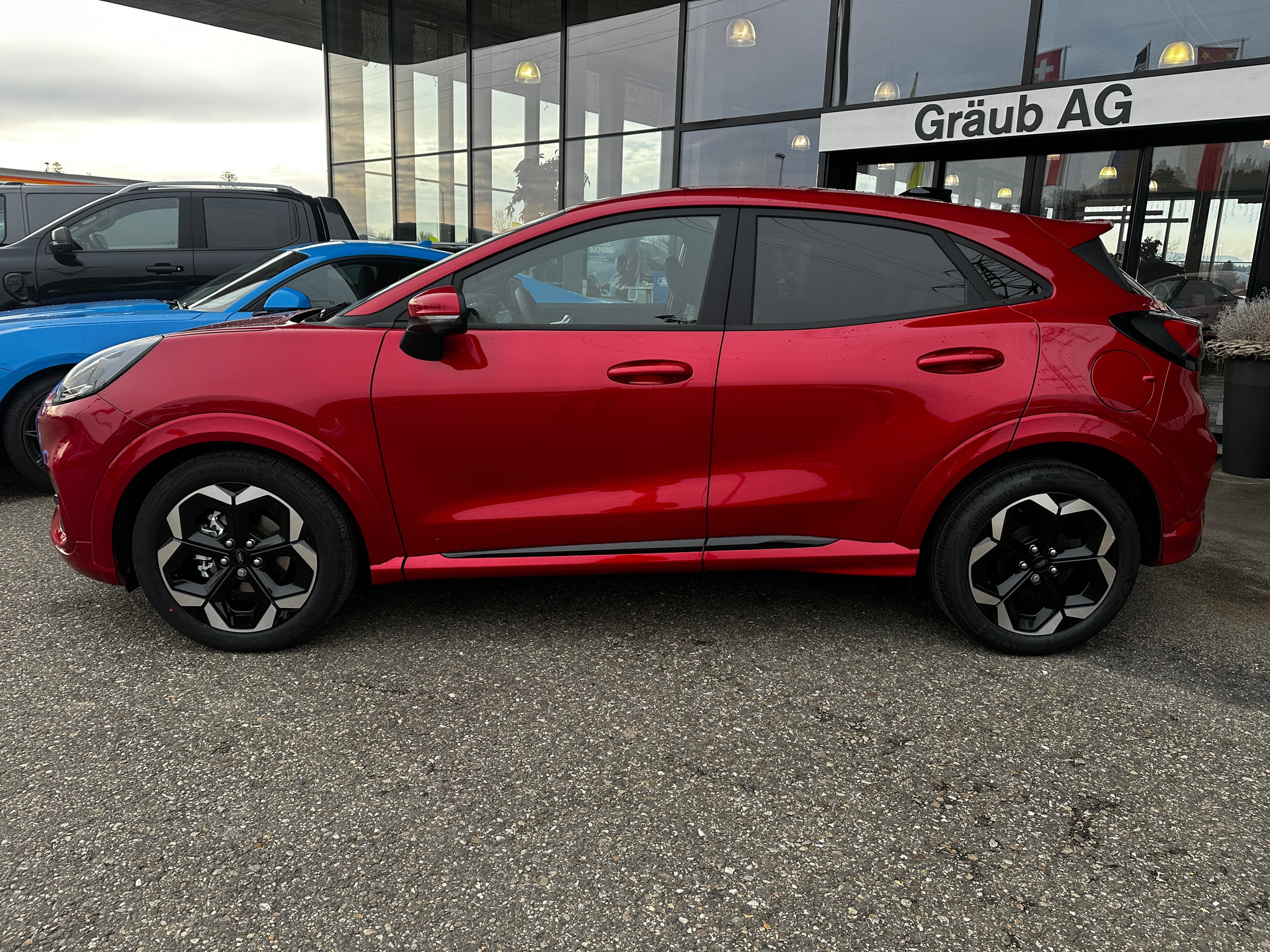 listing desktop thumbnail image 3