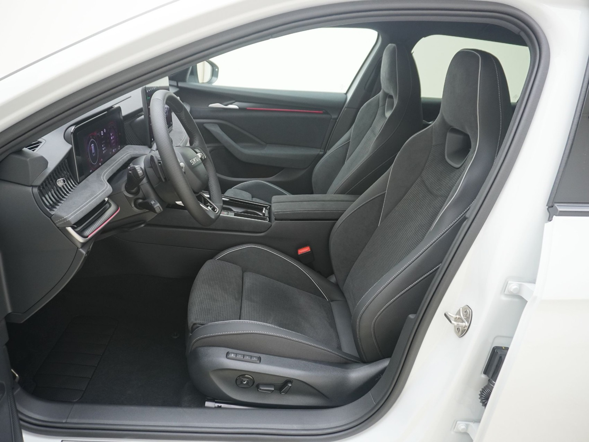 listing desktop thumbnail image 12