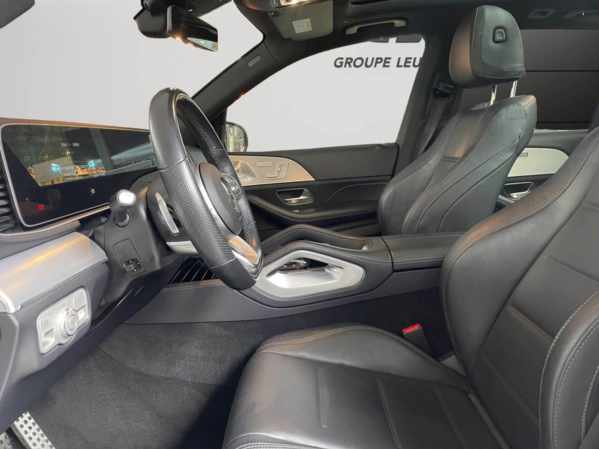 listing desktop thumbnail image 9