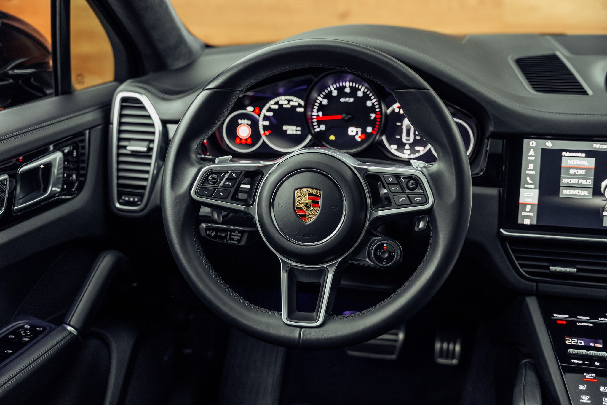 listing desktop thumbnail image 14