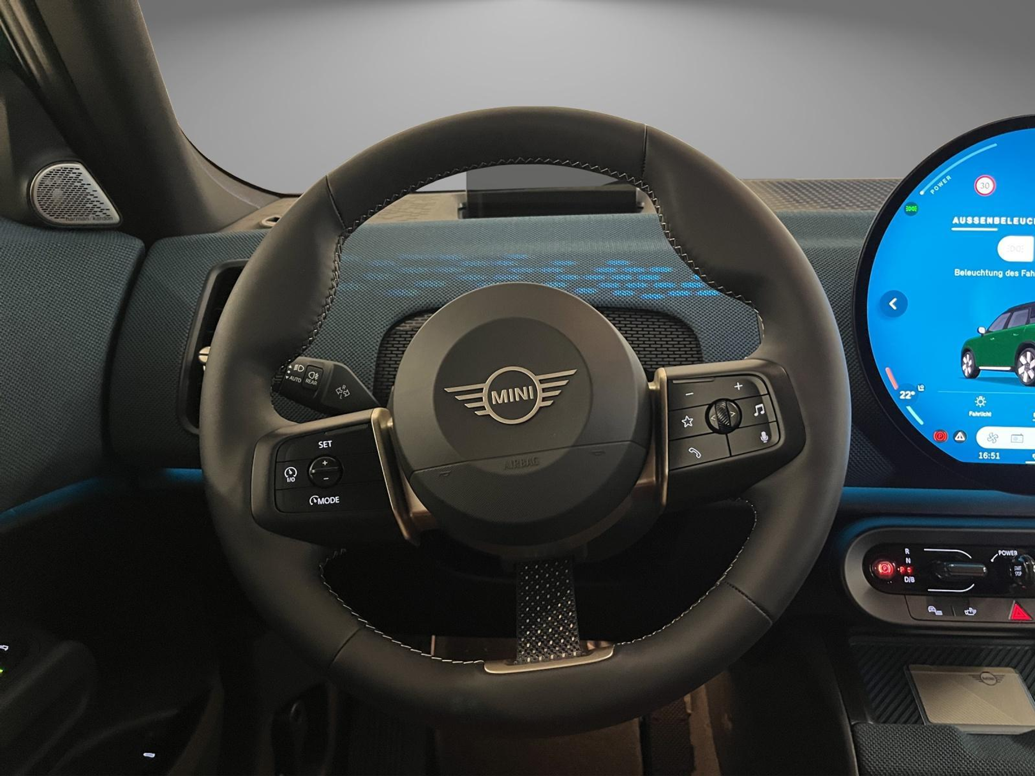 listing desktop thumbnail image 10