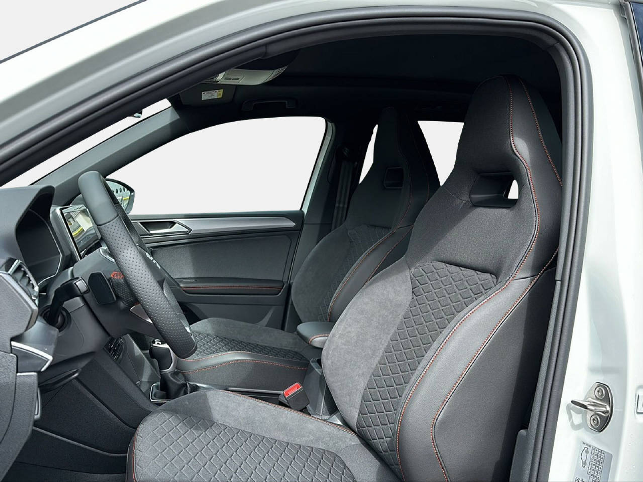 listing desktop thumbnail image 9