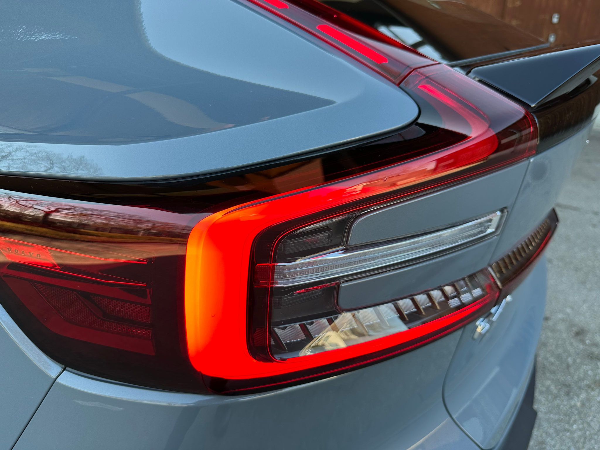 listing desktop thumbnail image 16