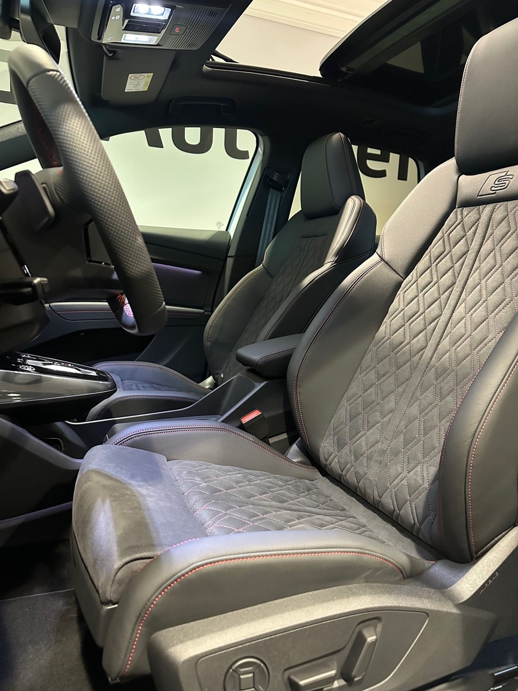 listing desktop thumbnail image 3