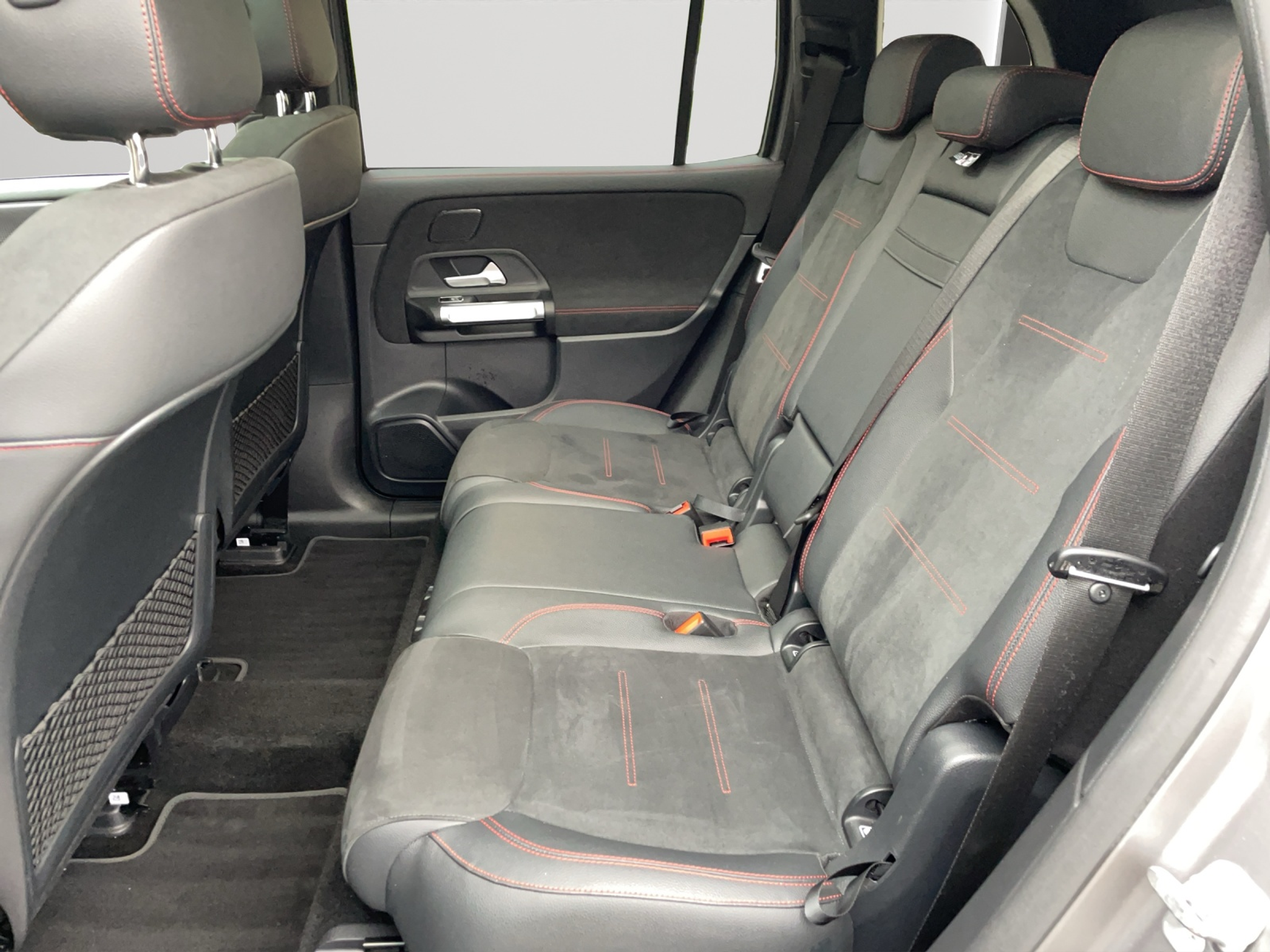 listing desktop thumbnail image 12