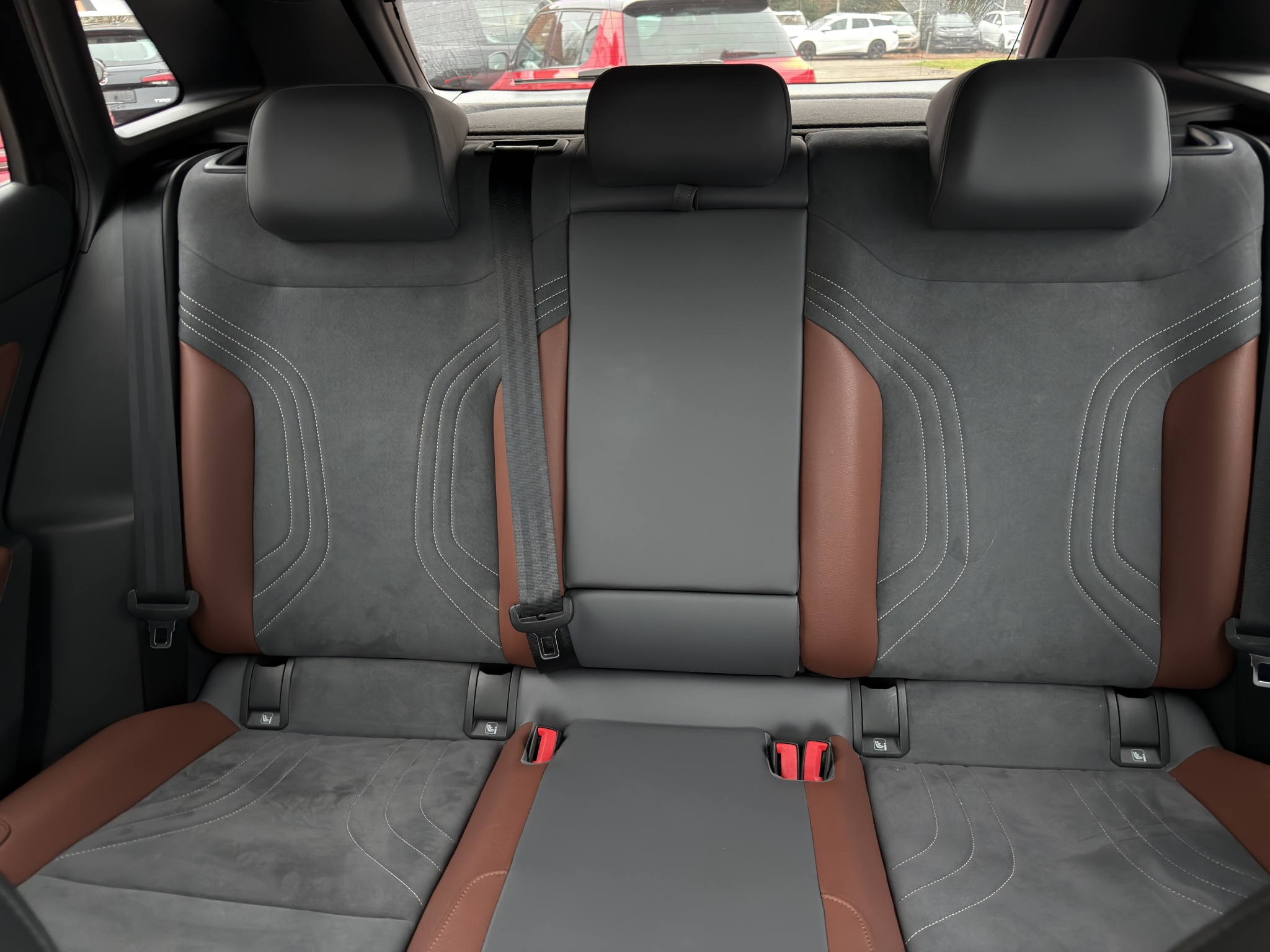 listing desktop thumbnail image 29