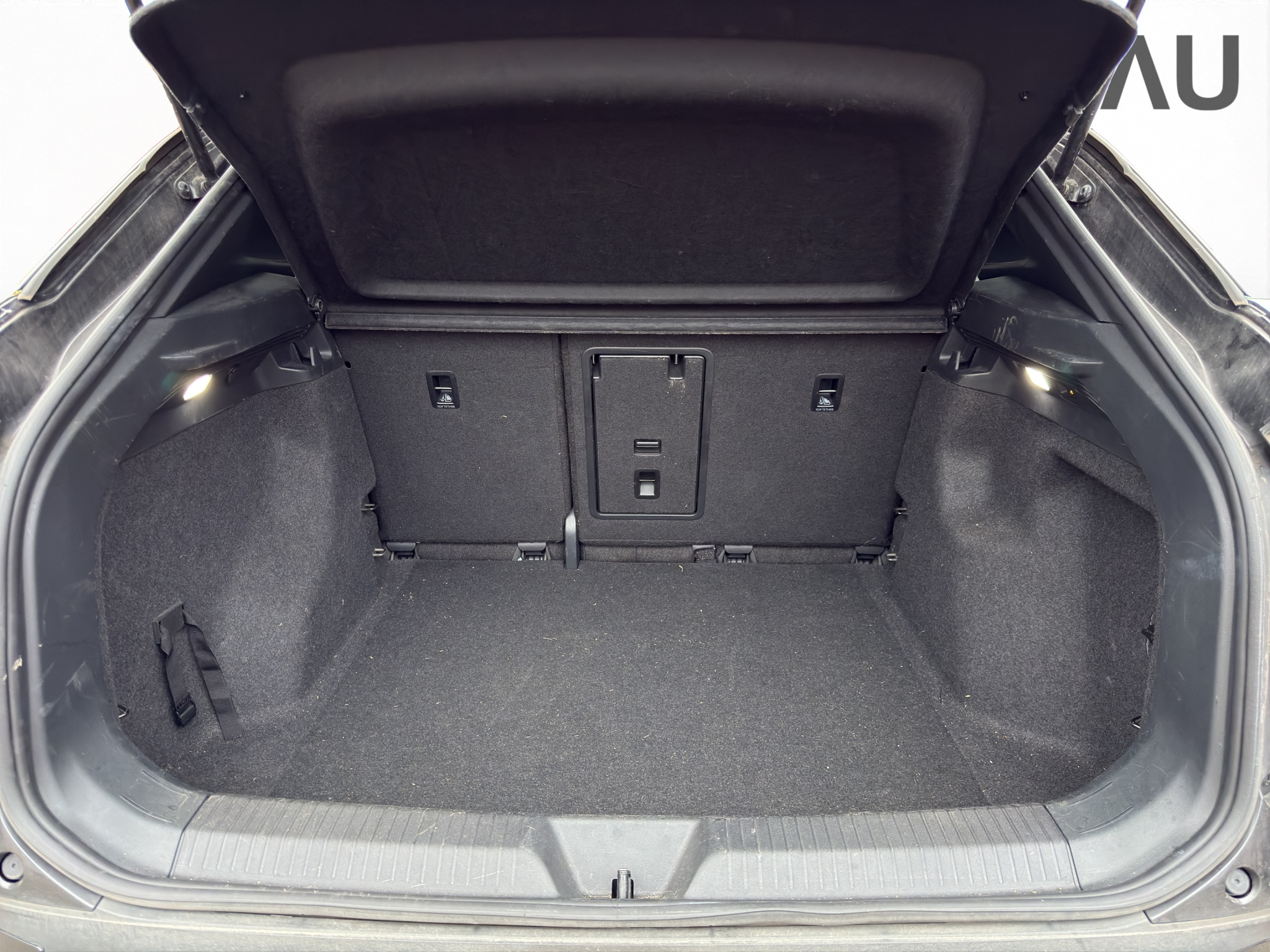 listing desktop thumbnail image 17