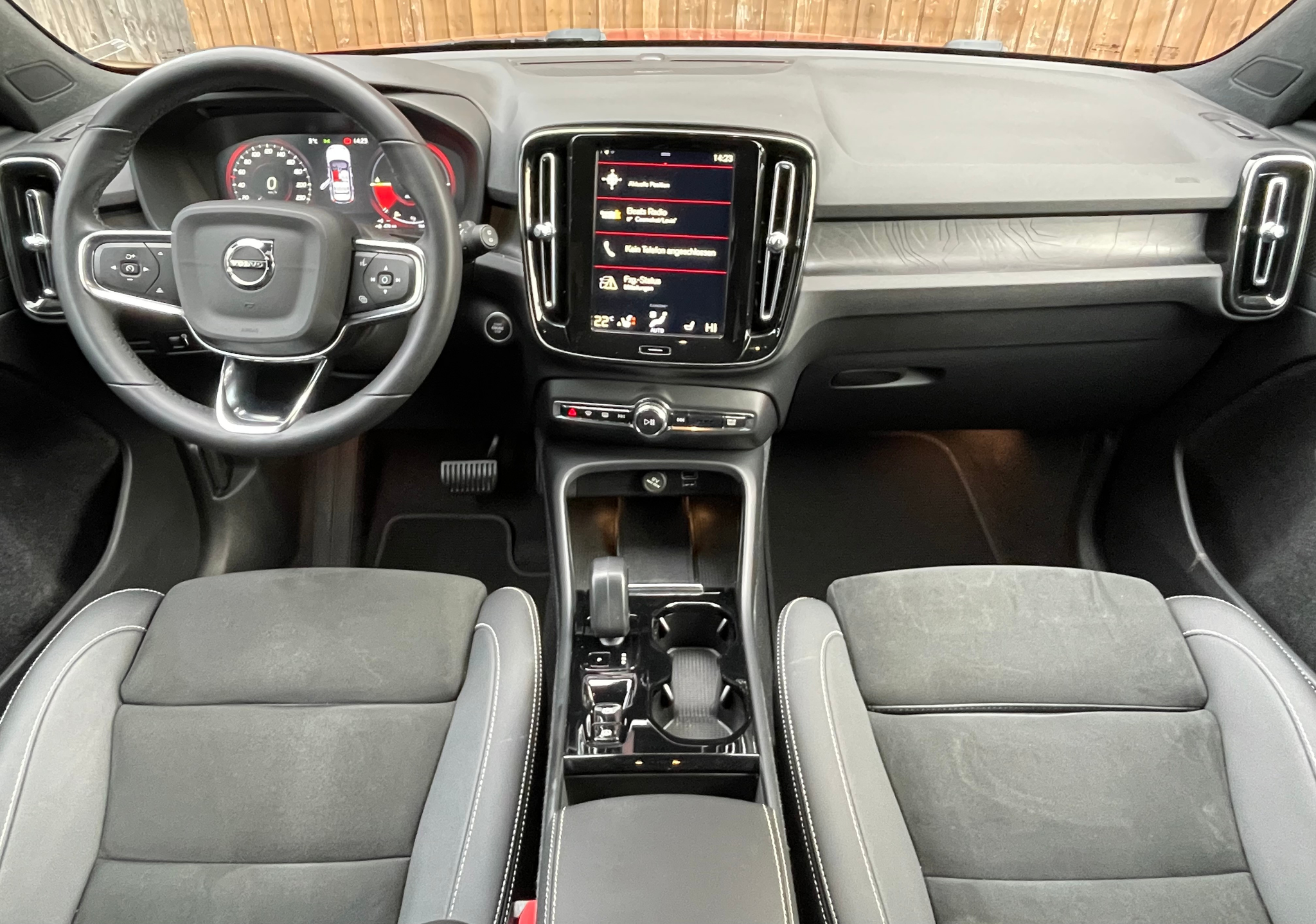 listing desktop thumbnail image 5