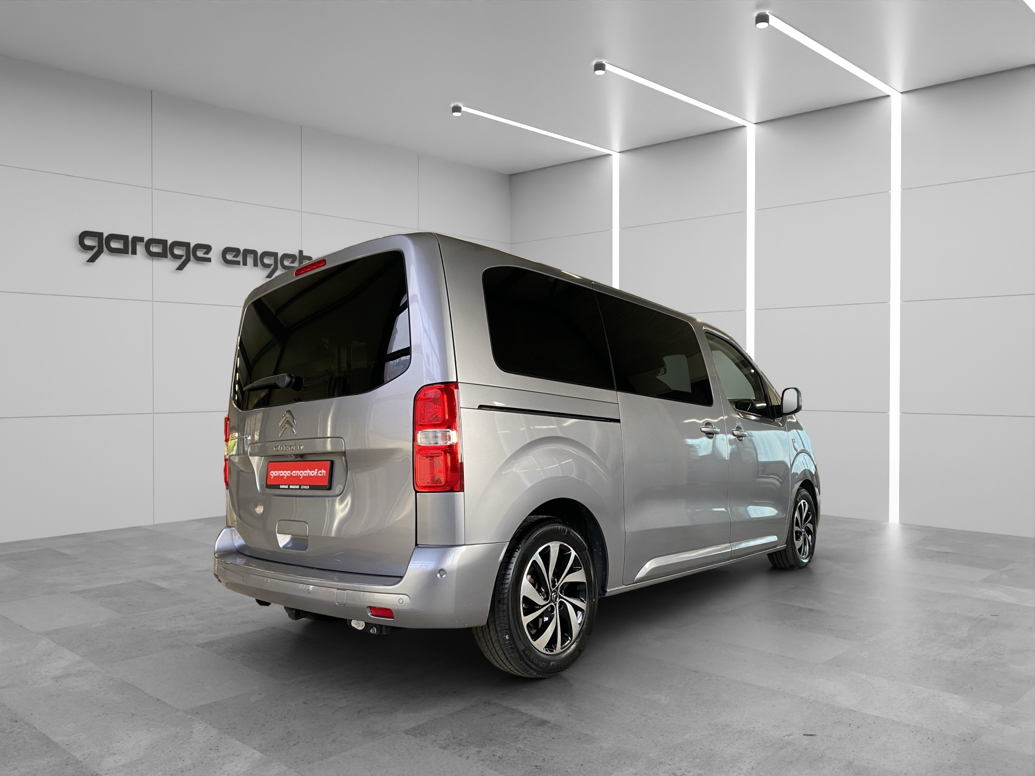 listing desktop thumbnail image 7