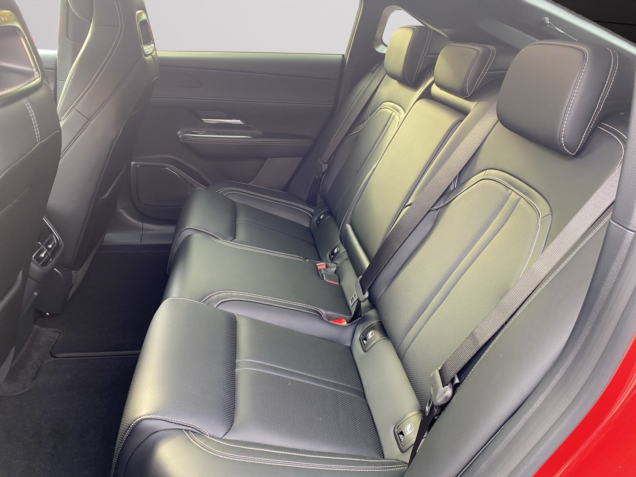 listing desktop thumbnail image 8