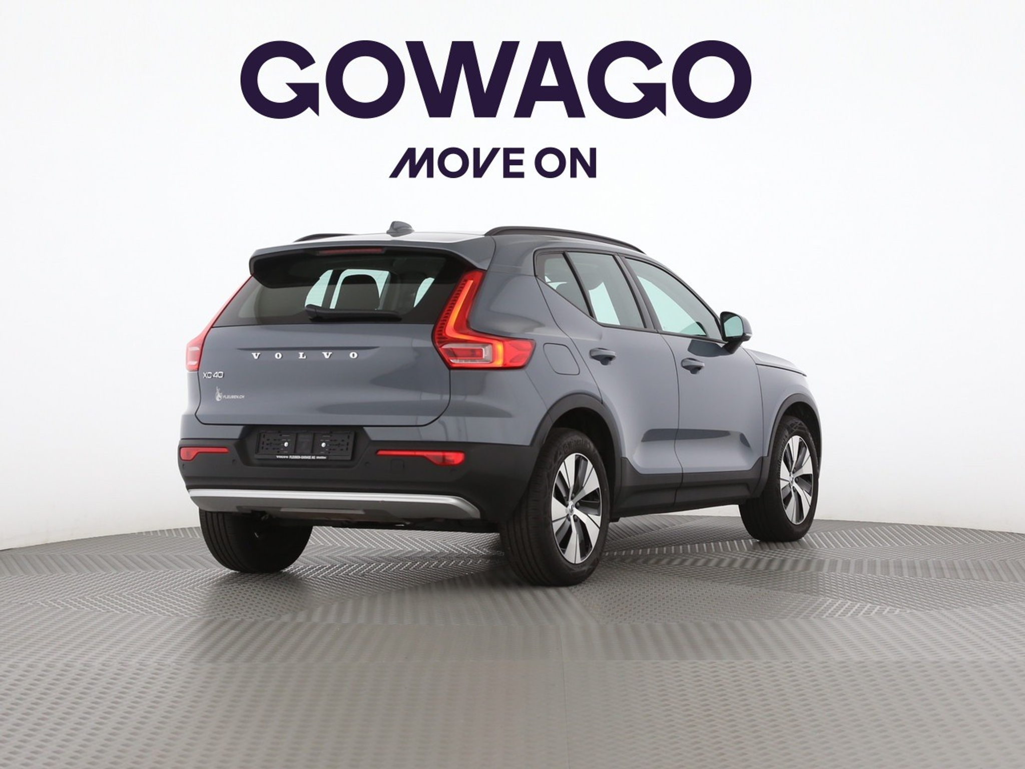 listing desktop thumbnail image 1