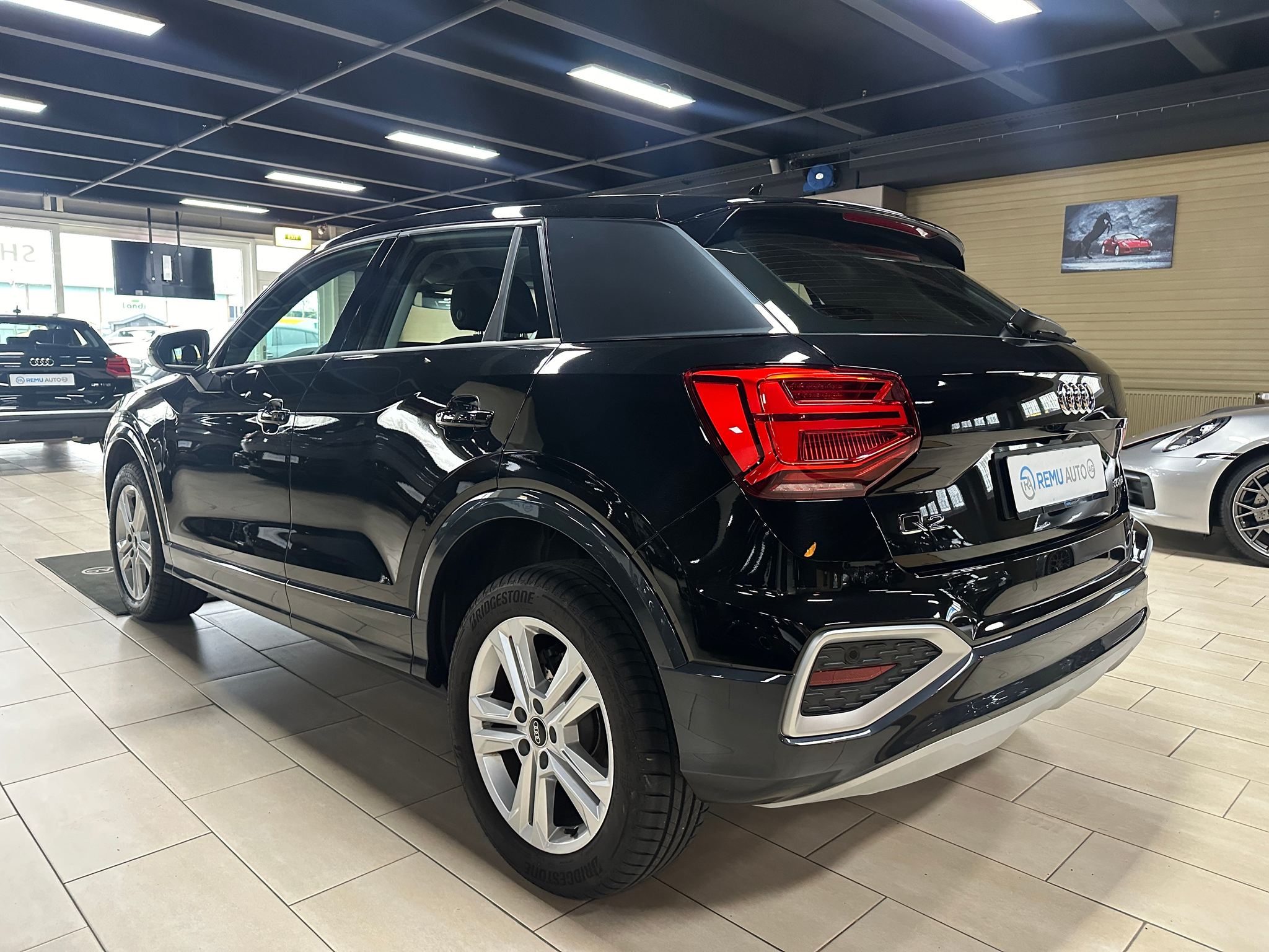 listing desktop thumbnail image 5