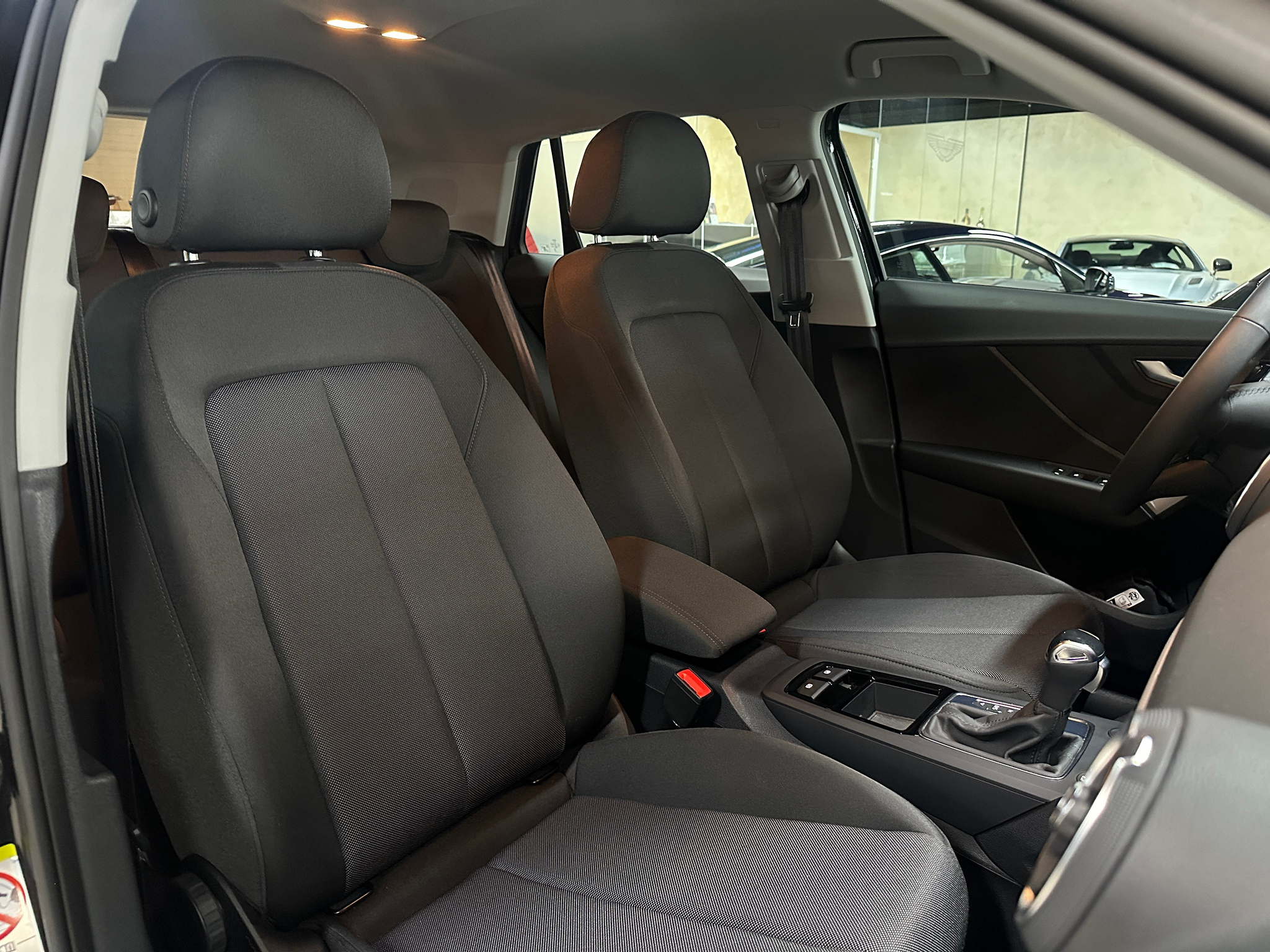 listing desktop thumbnail image 17