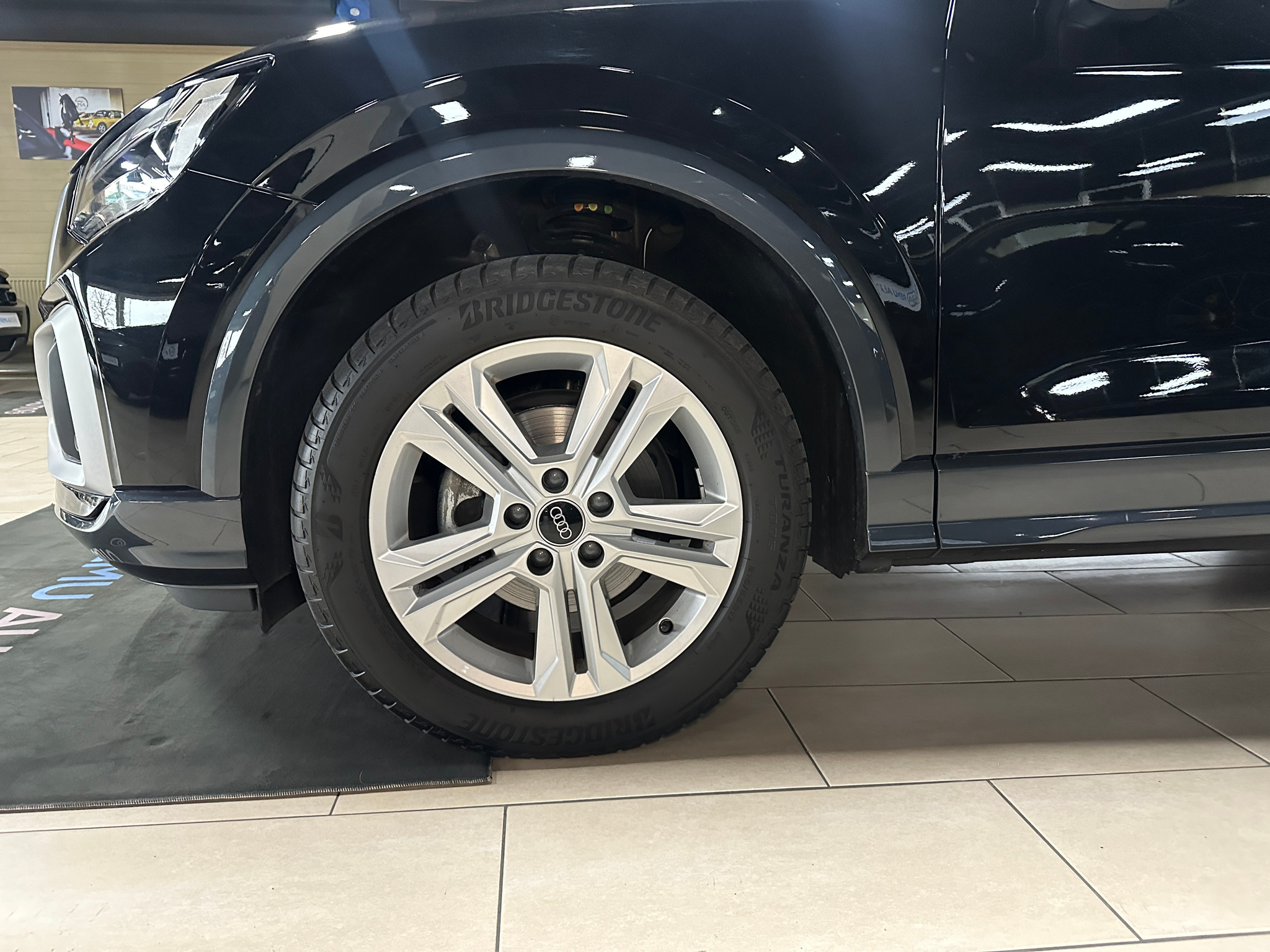 listing desktop thumbnail image 11