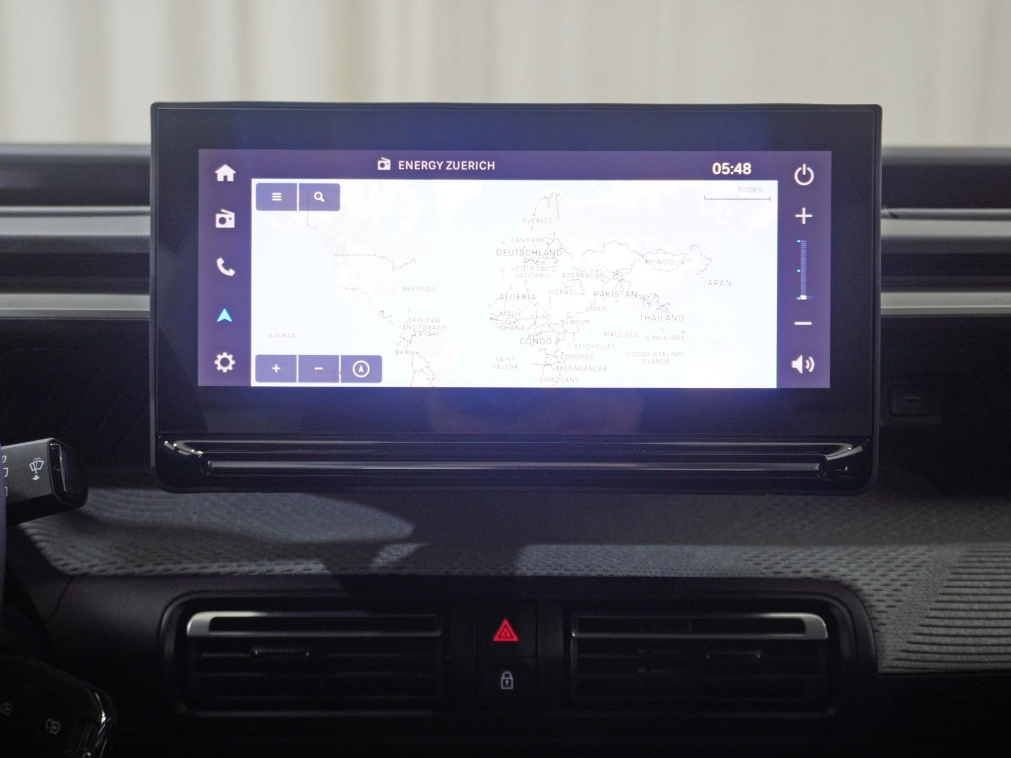 listing desktop thumbnail image 13