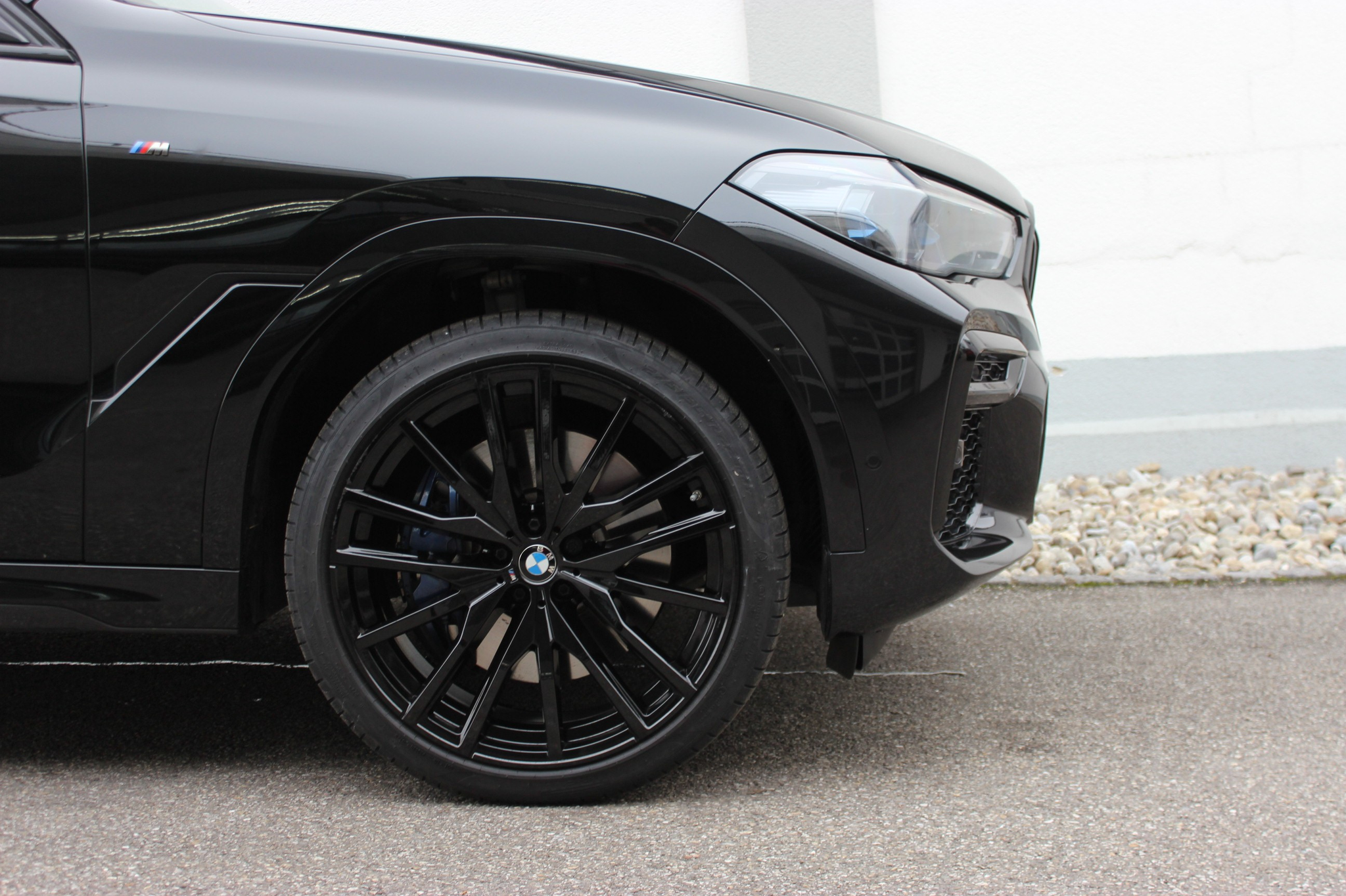 listing desktop thumbnail image 6