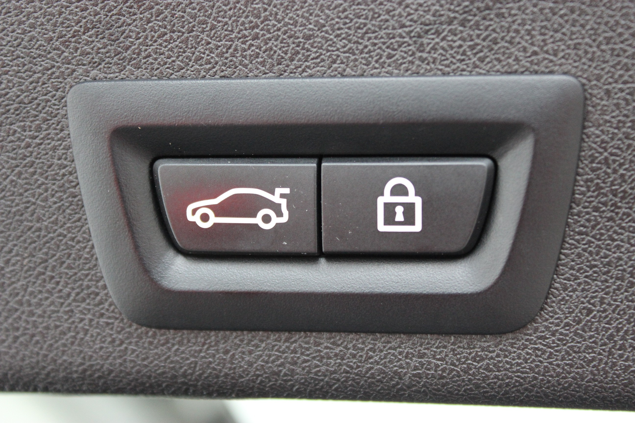 listing desktop thumbnail image 8