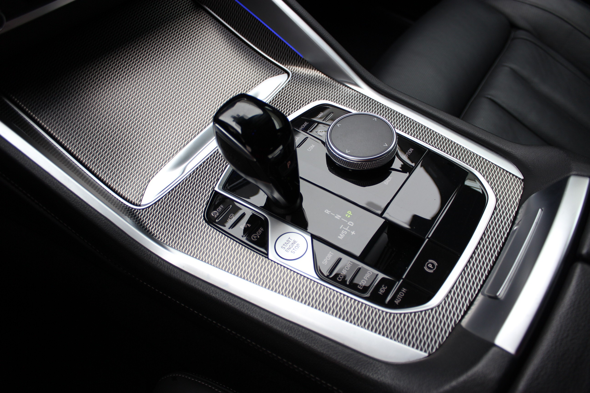 listing desktop thumbnail image 12