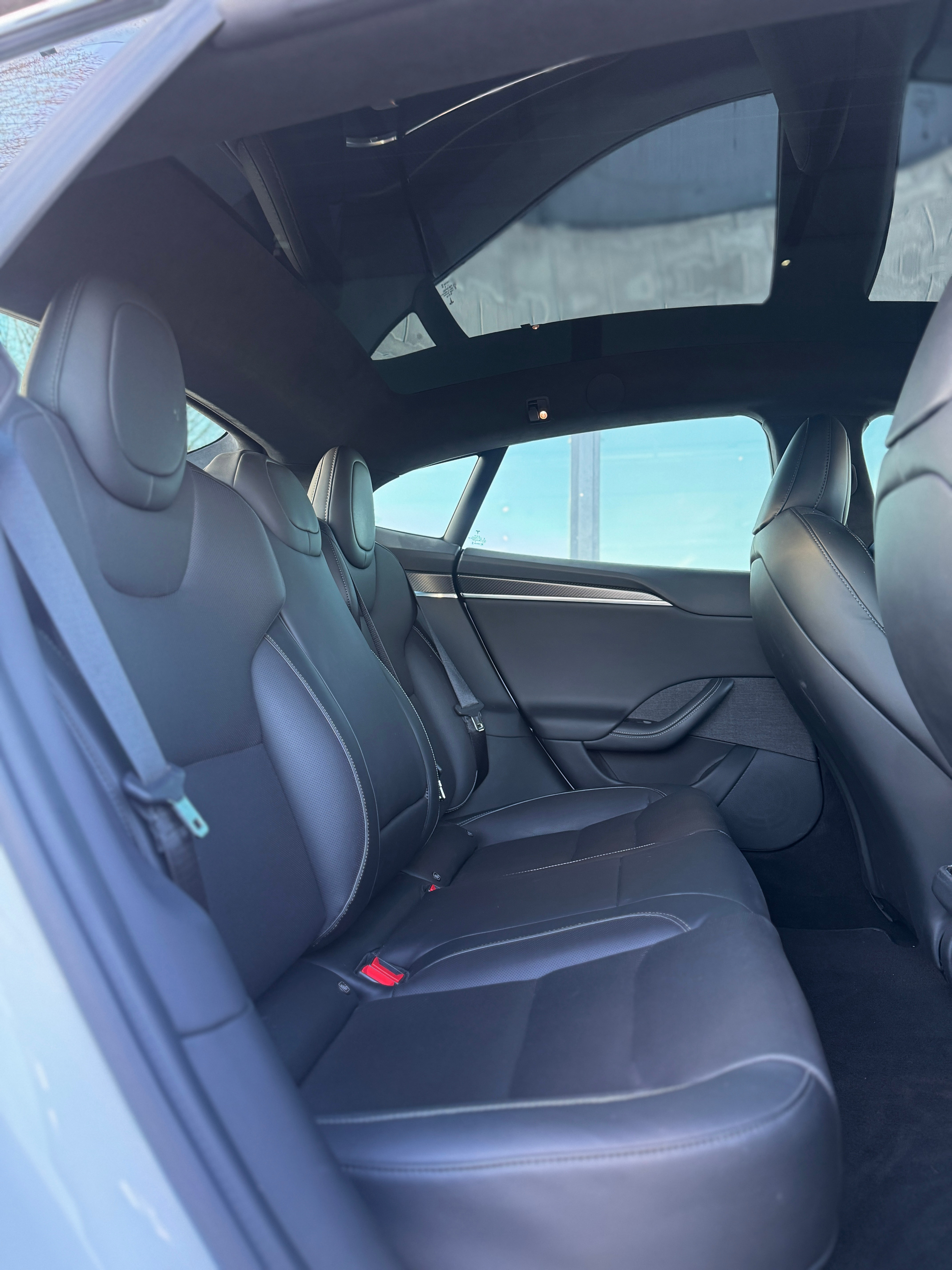 listing desktop thumbnail image 9