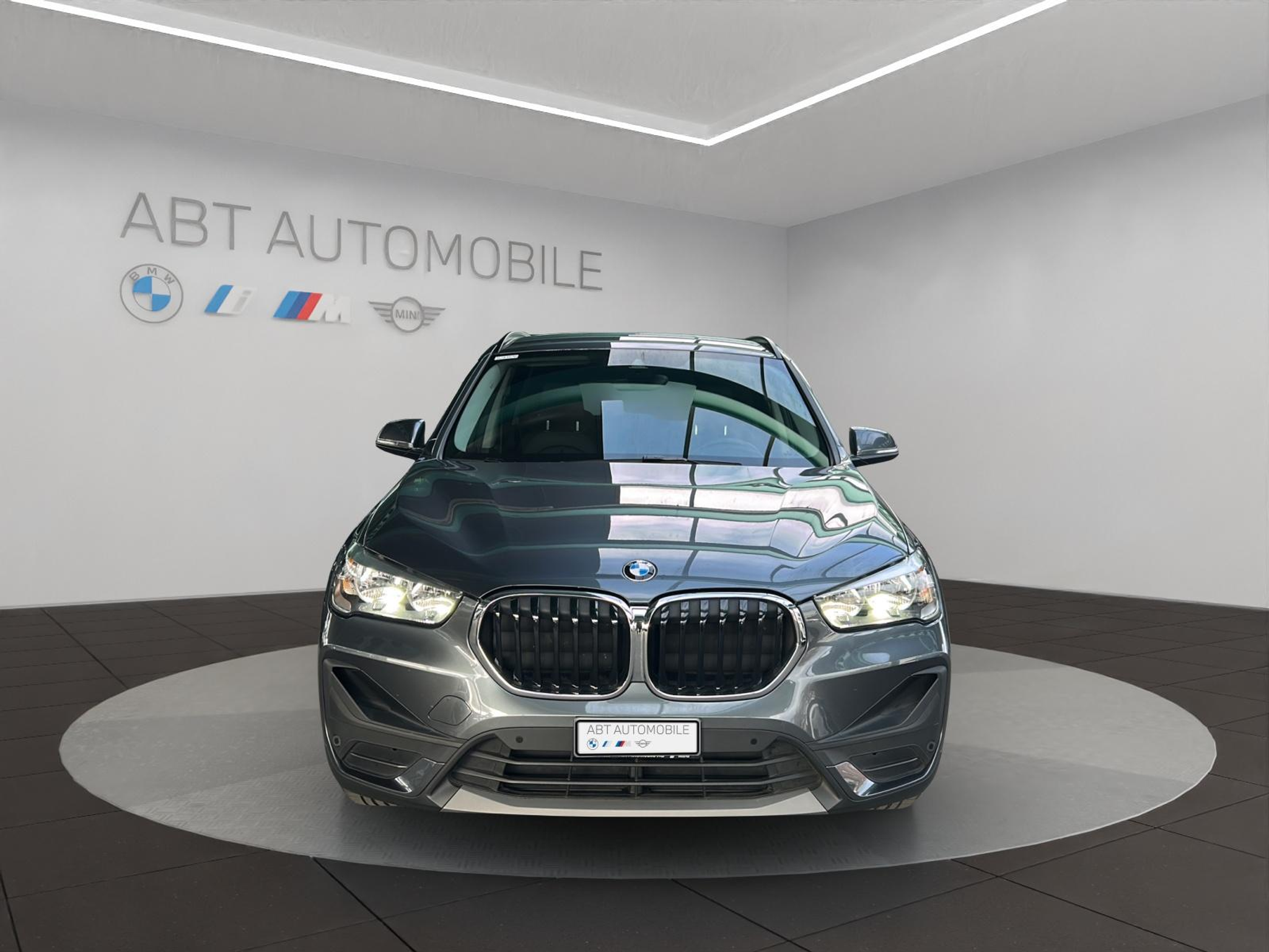 listing desktop thumbnail image 1