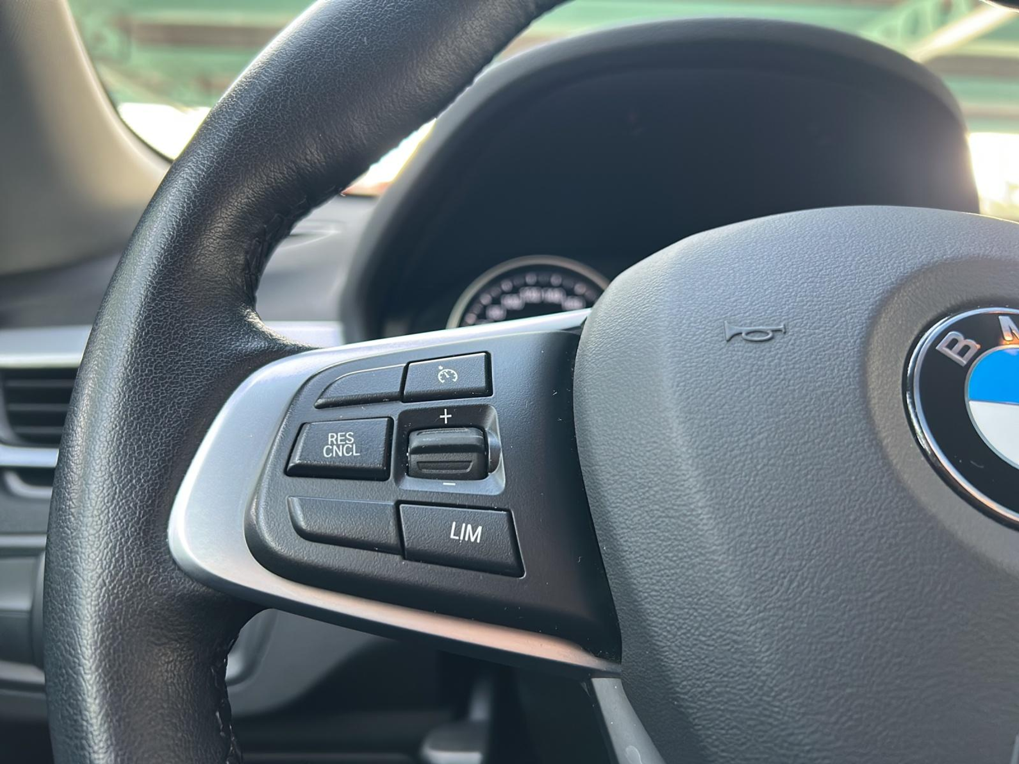 listing desktop thumbnail image 15