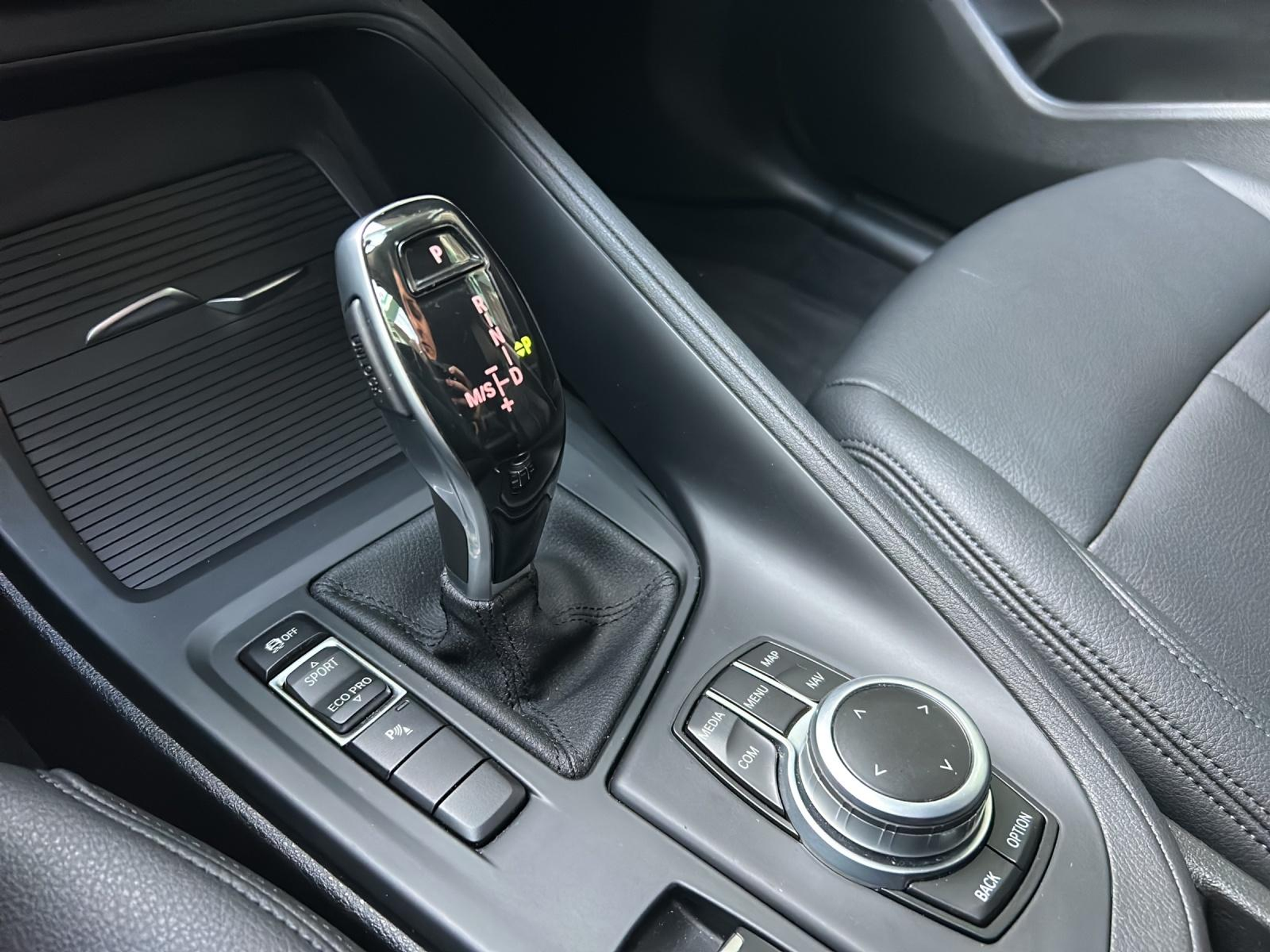 listing desktop thumbnail image 16