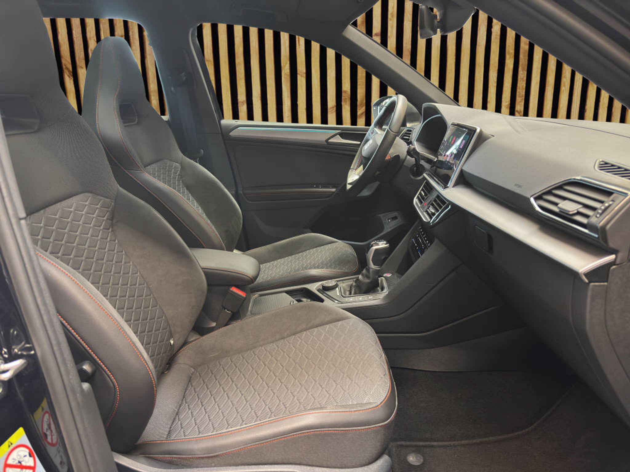 listing desktop thumbnail image 4