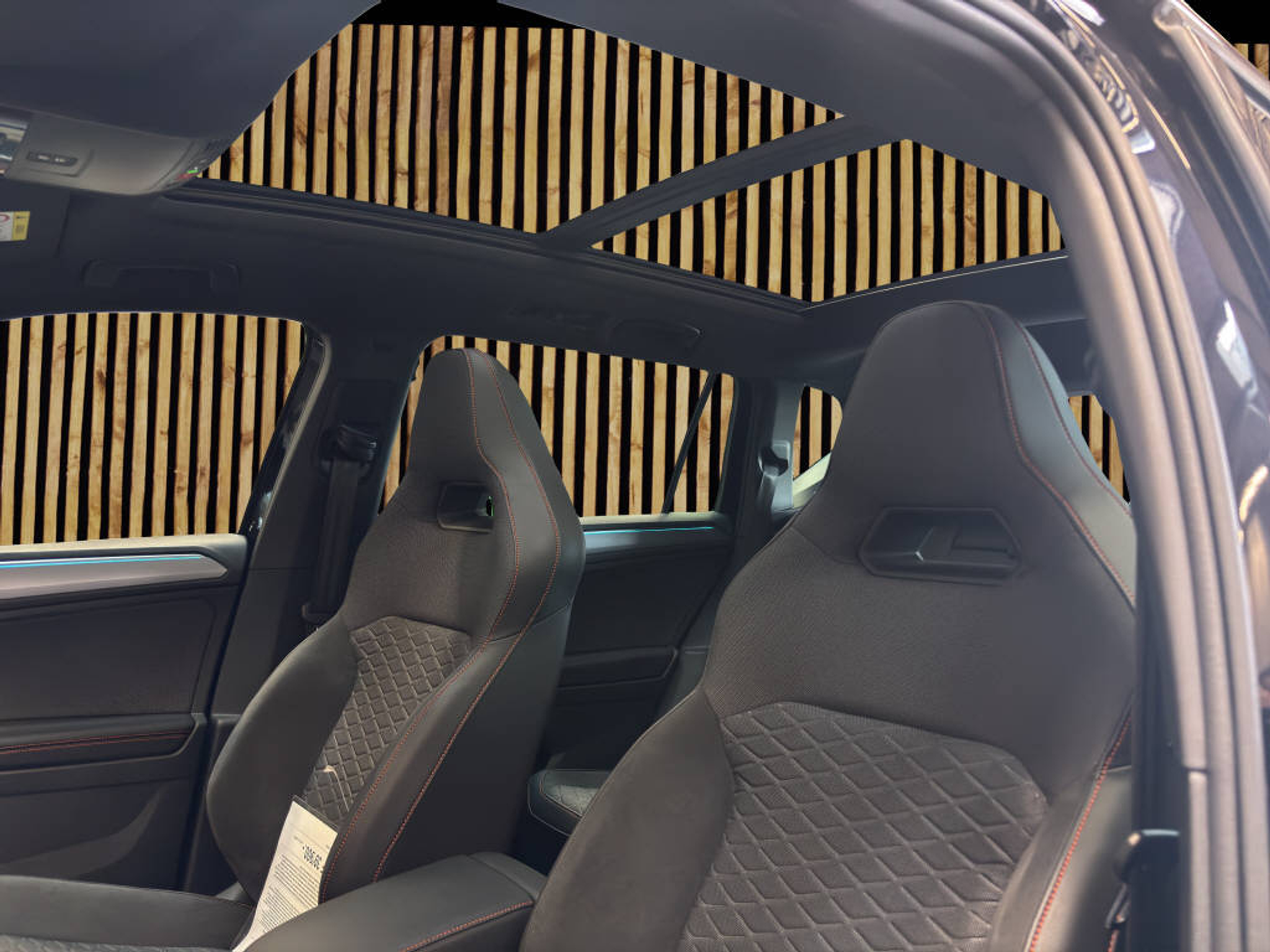 listing desktop thumbnail image 13