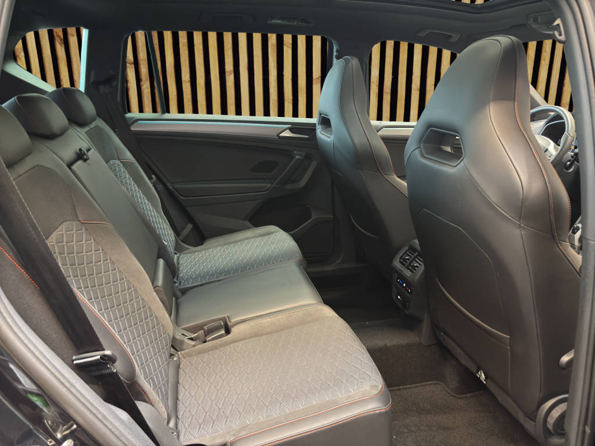 listing desktop thumbnail image 5