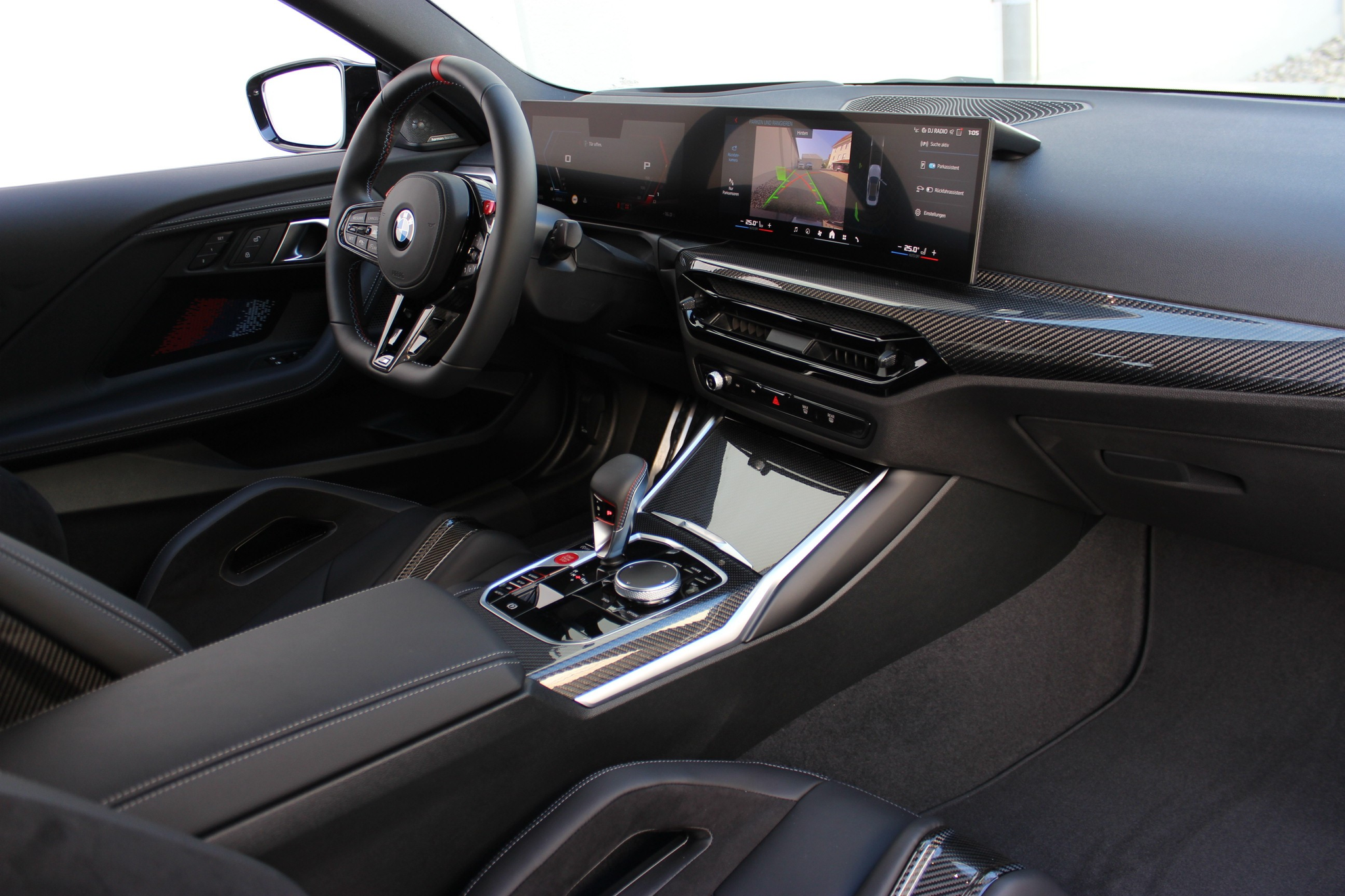 listing desktop thumbnail image 3