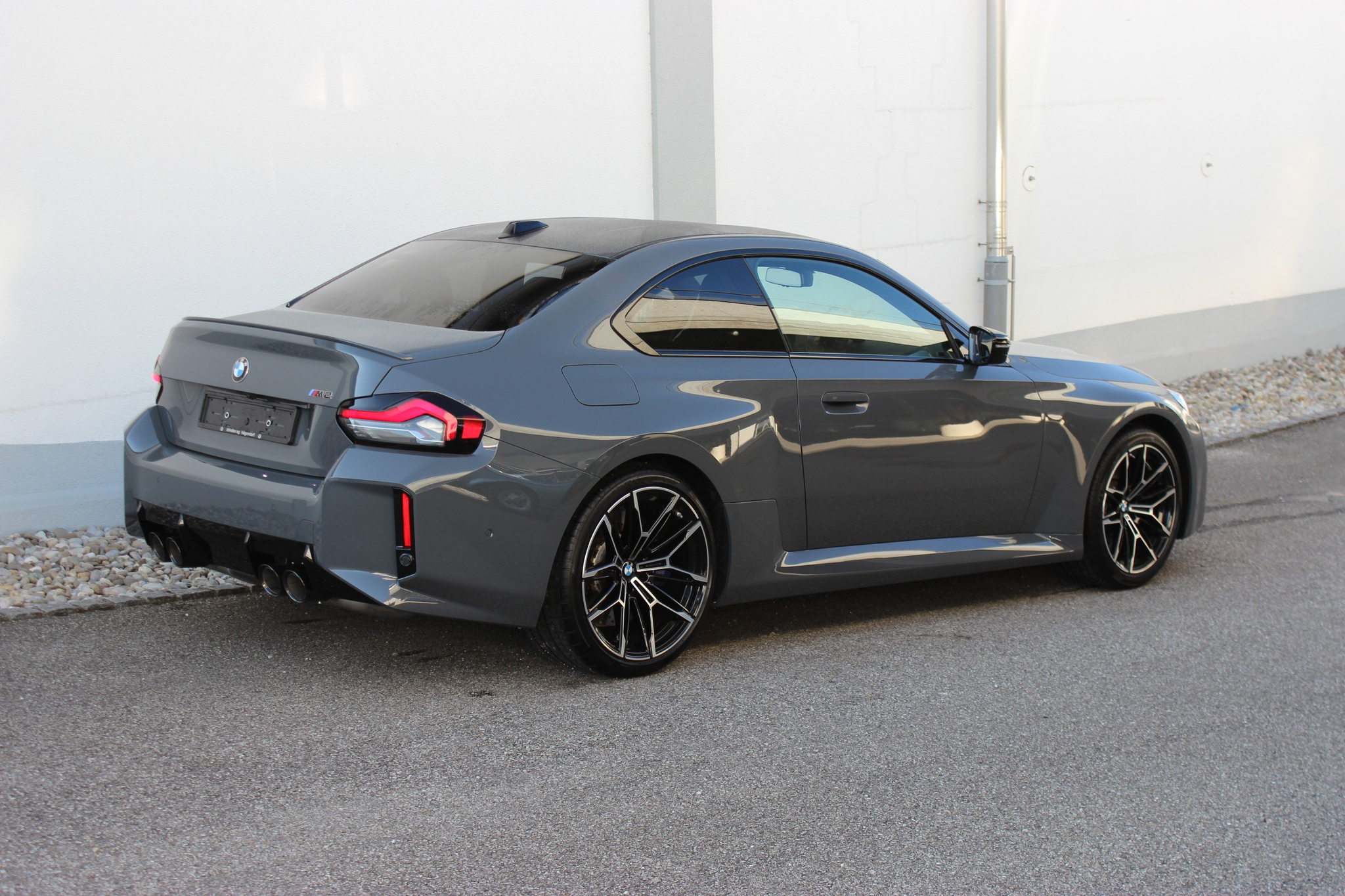 listing desktop thumbnail image 5