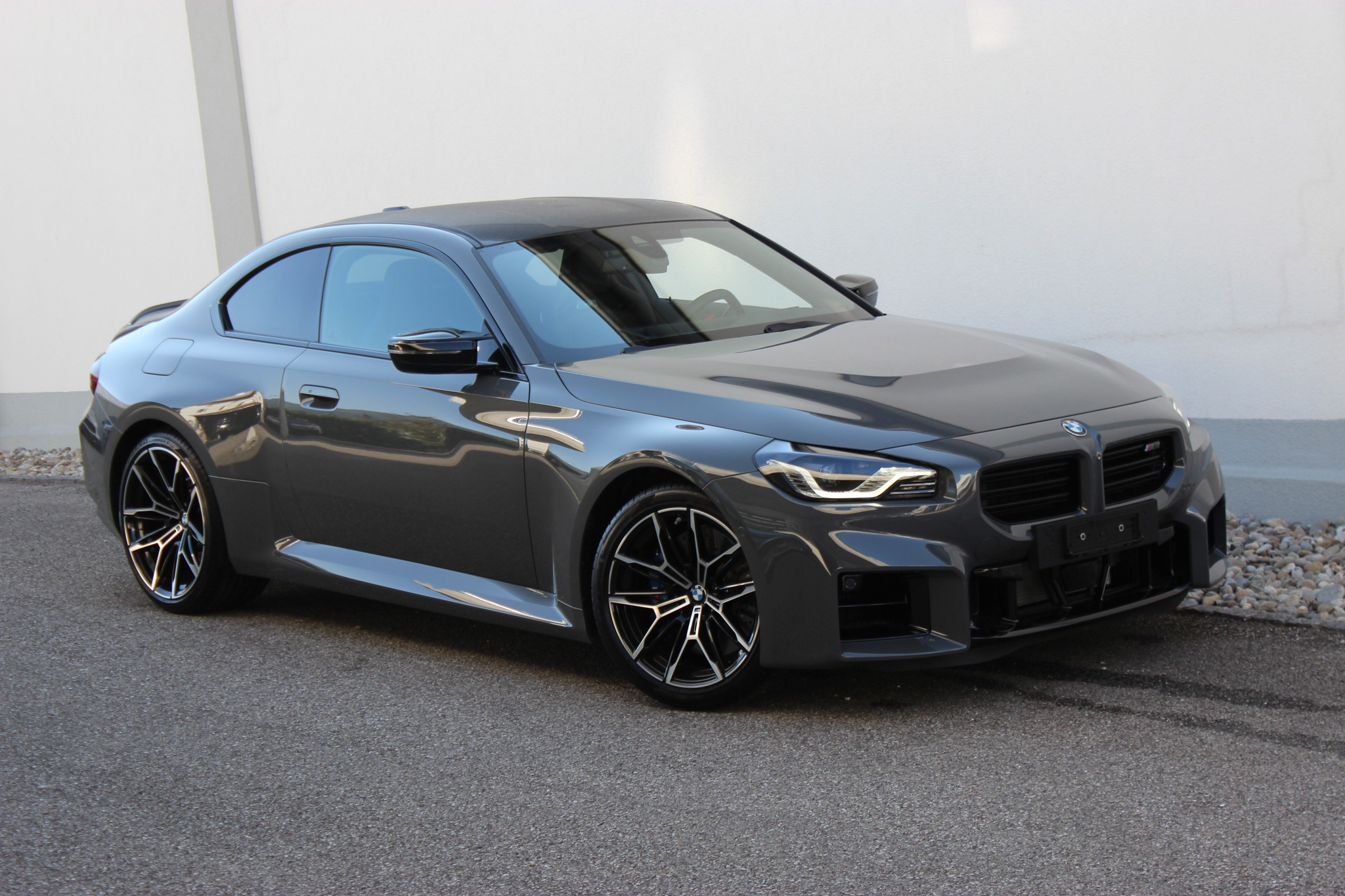 listing desktop thumbnail image 2