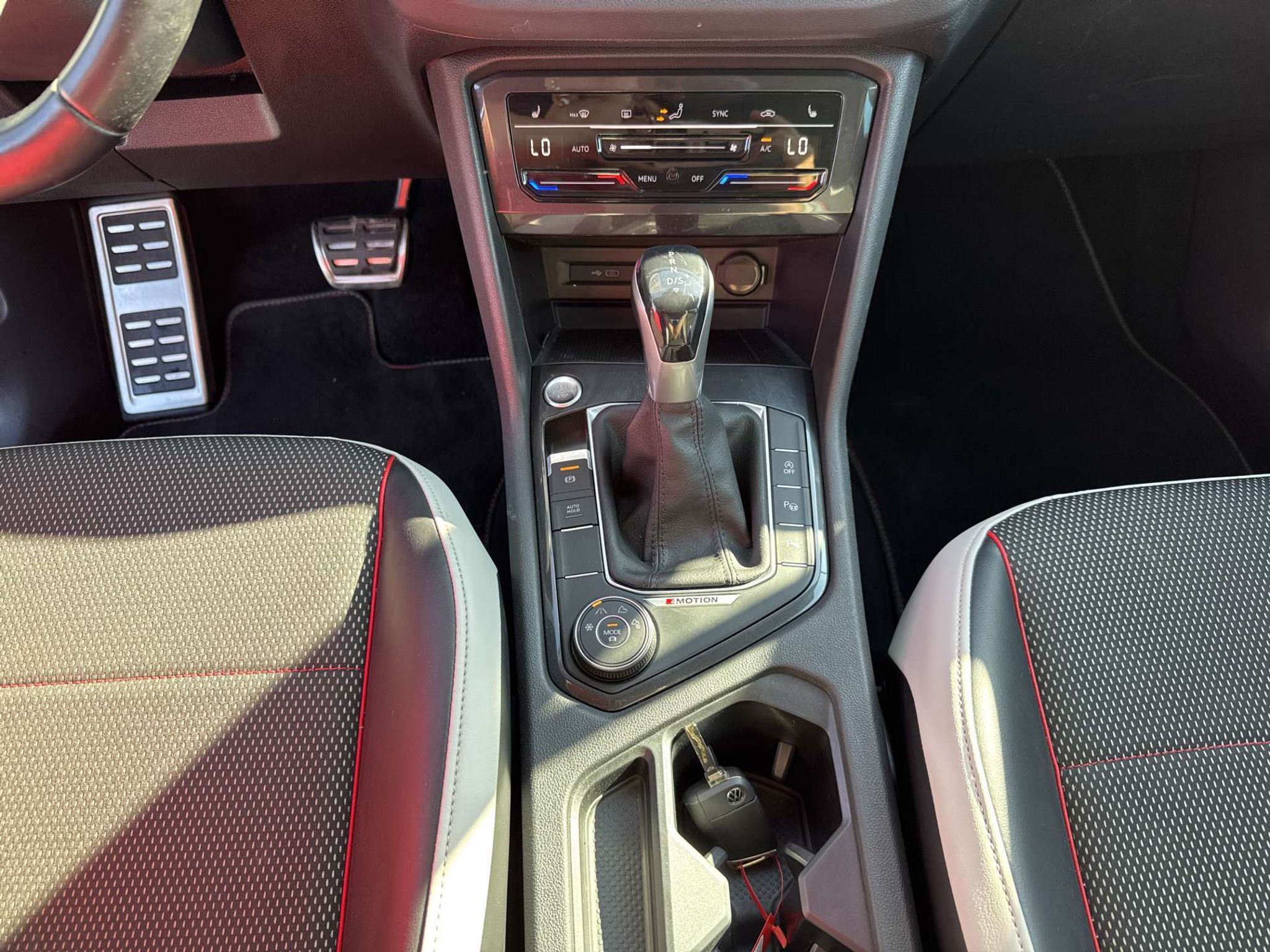 listing desktop thumbnail image 11