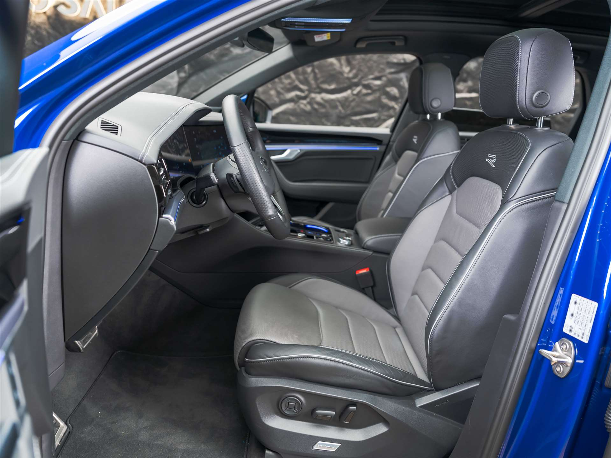 listing desktop thumbnail image 9