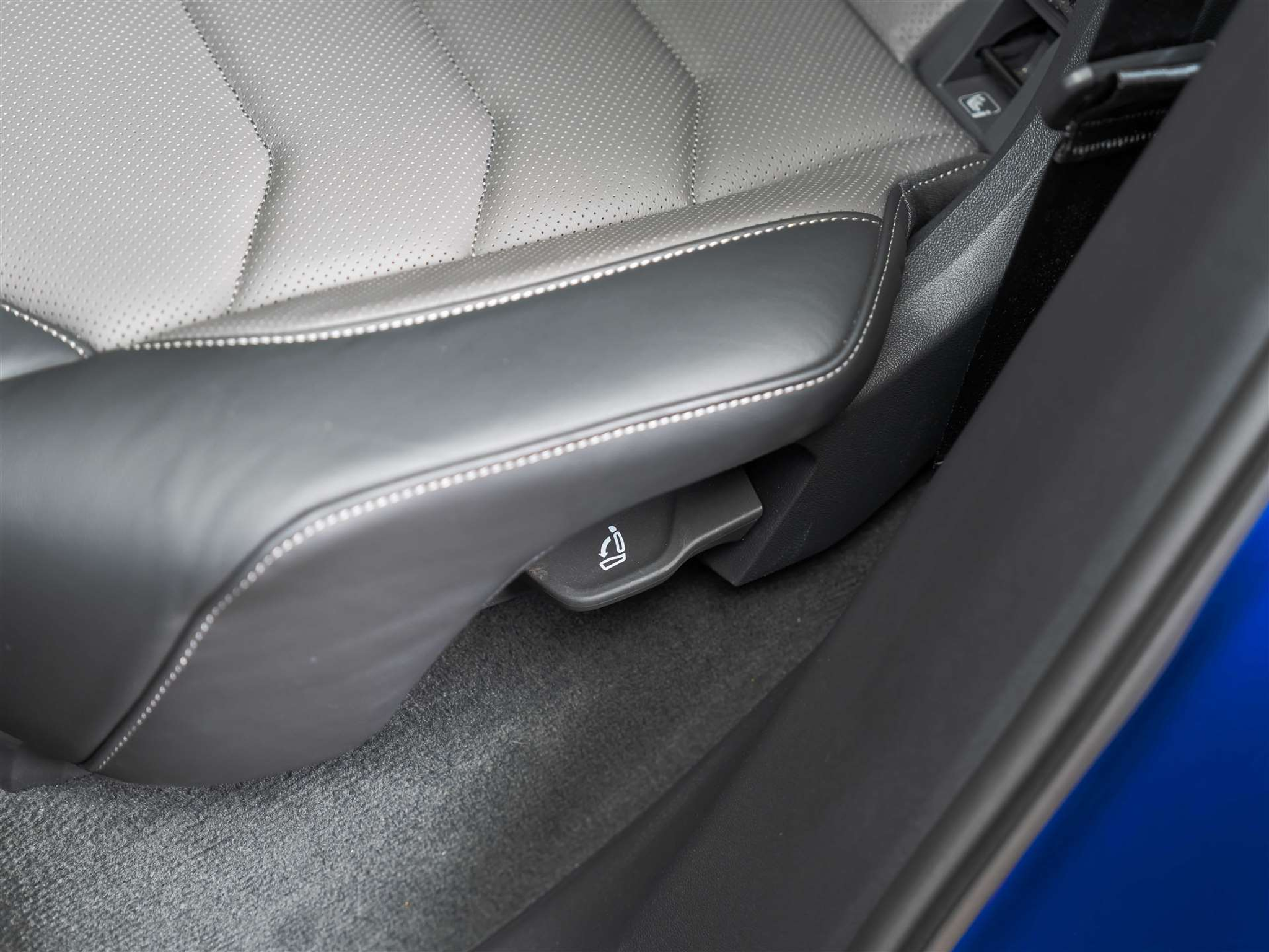 listing desktop thumbnail image 16