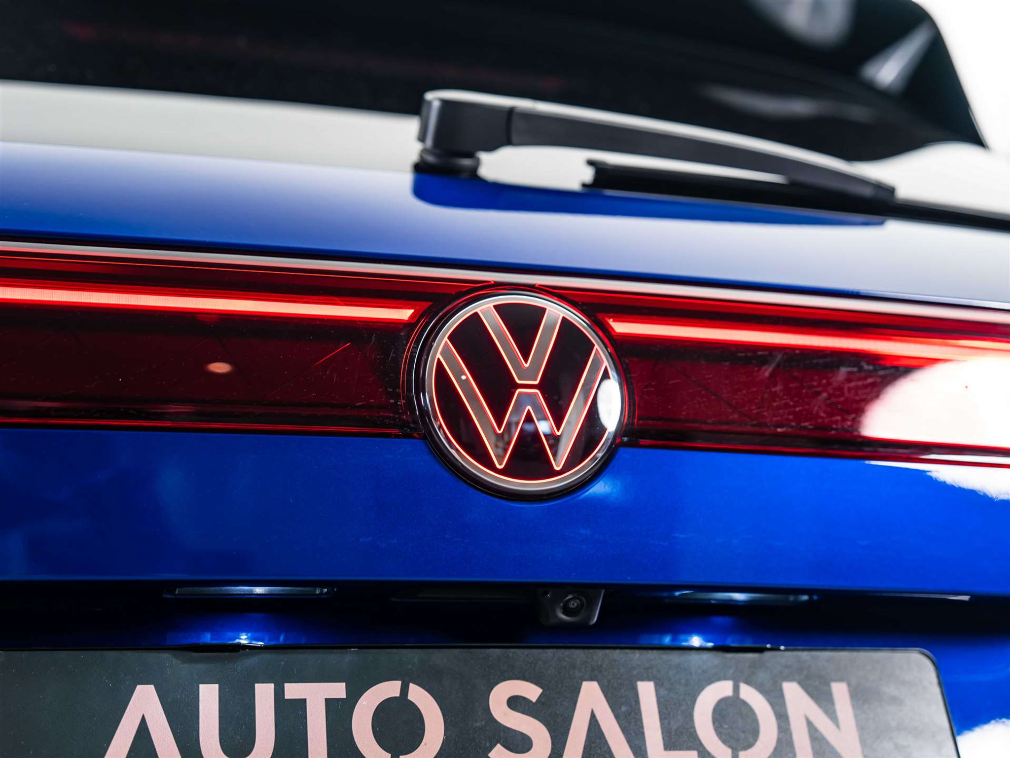 listing desktop thumbnail image 24